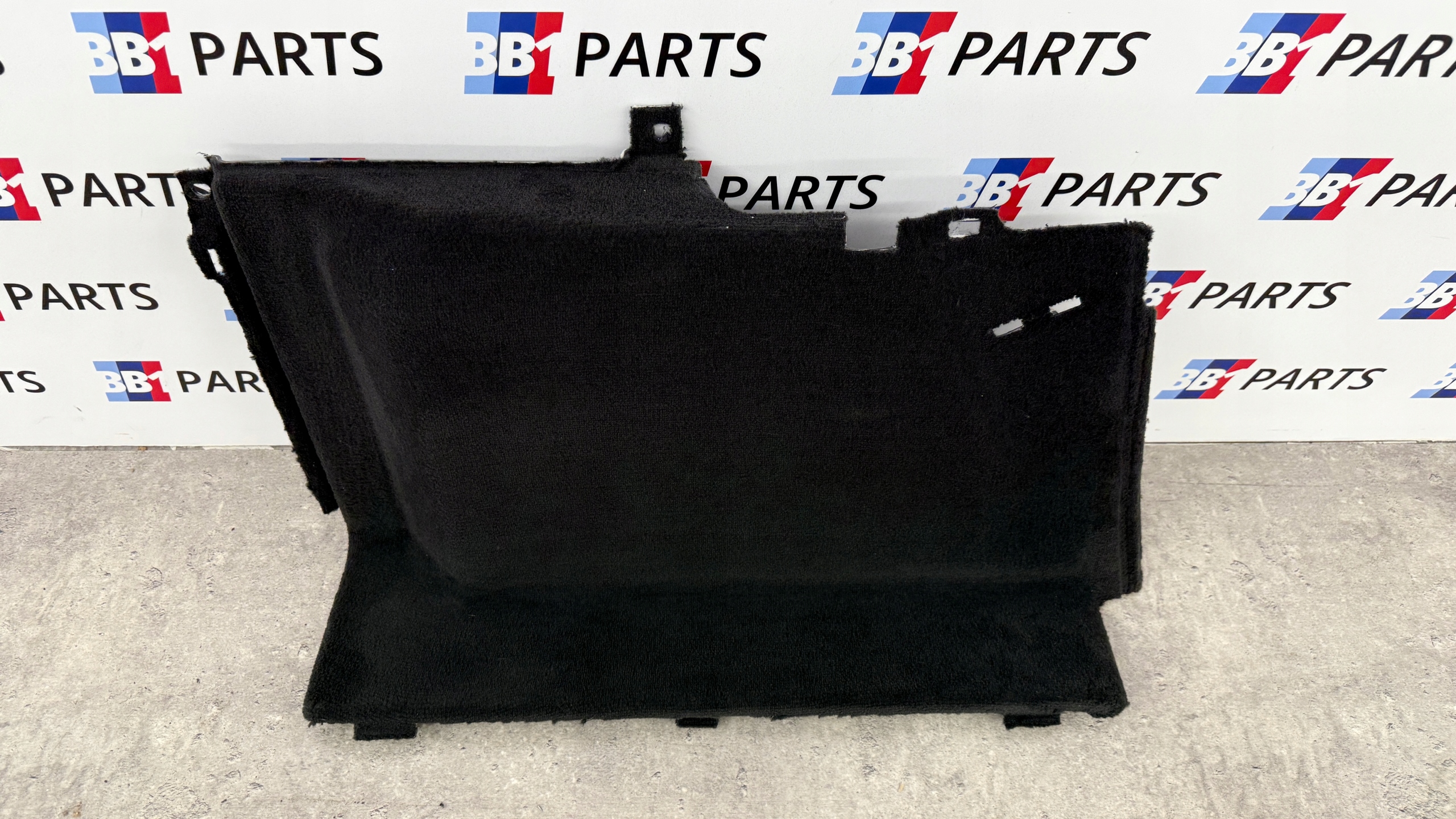 BMW G31 side sump boot cover left 7437917
