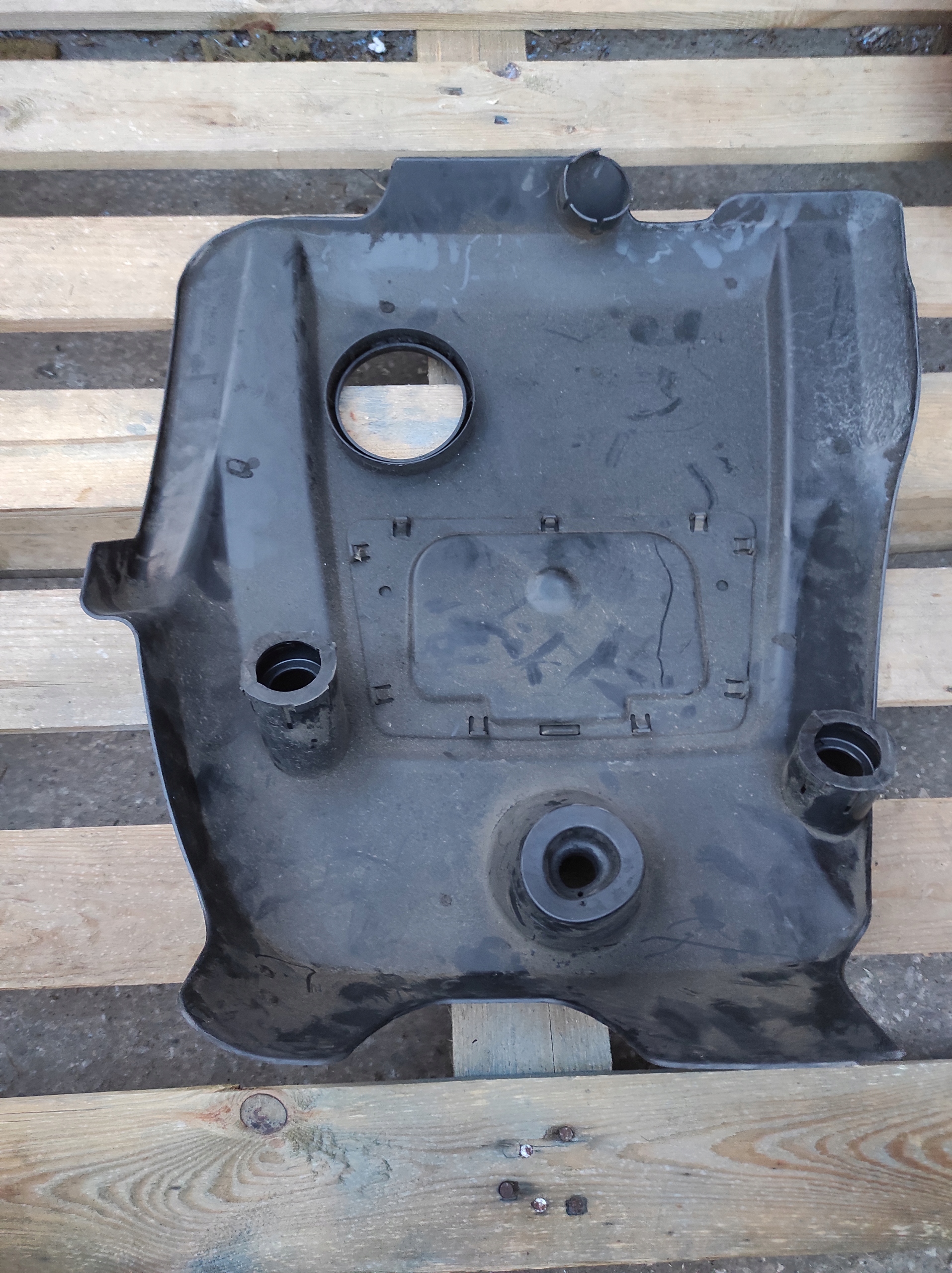 AUDI A3 8L 1.9 TDI engine housing cover 038103925AJ