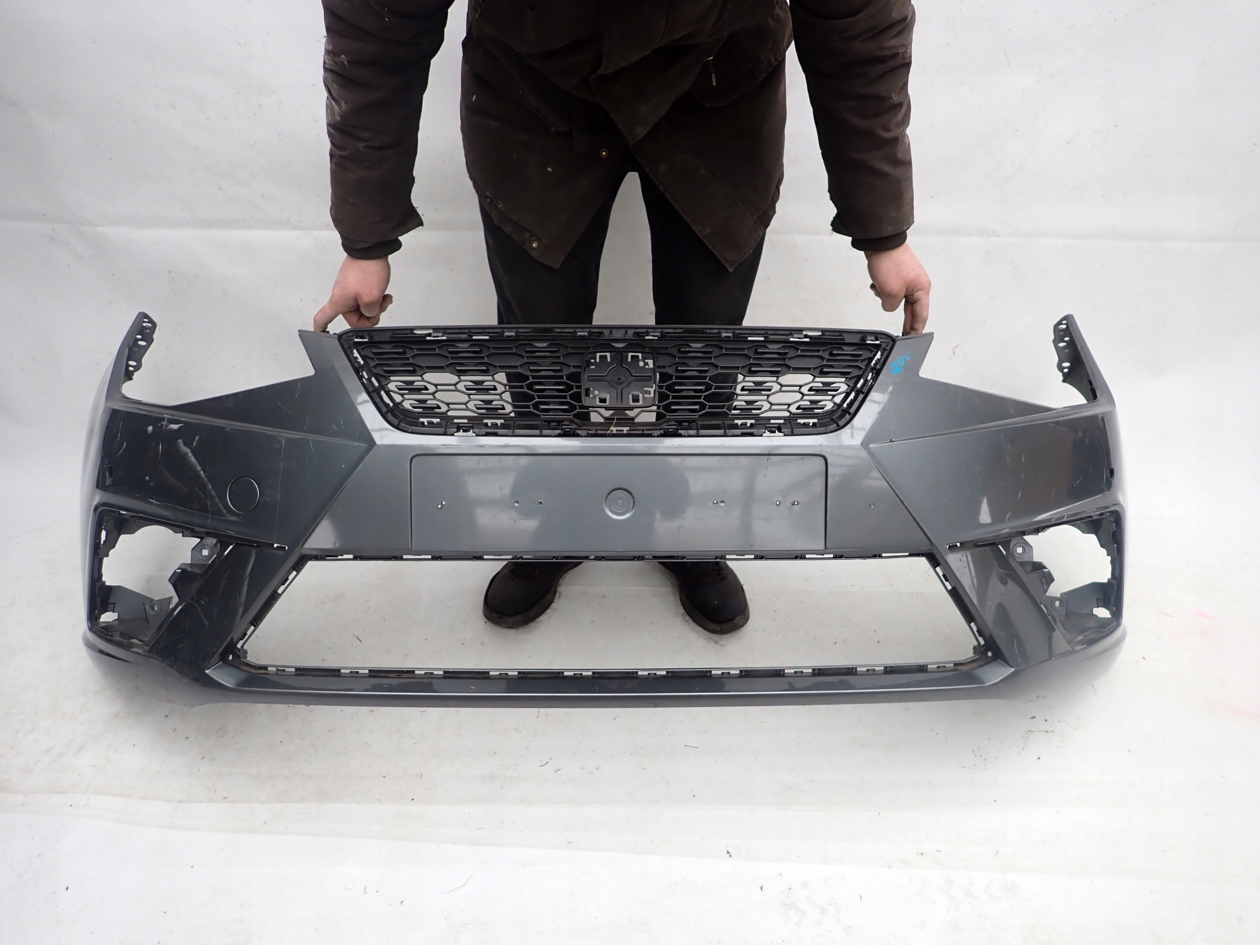SEAT IBIZA V 6F0 17- bumper front front PDC