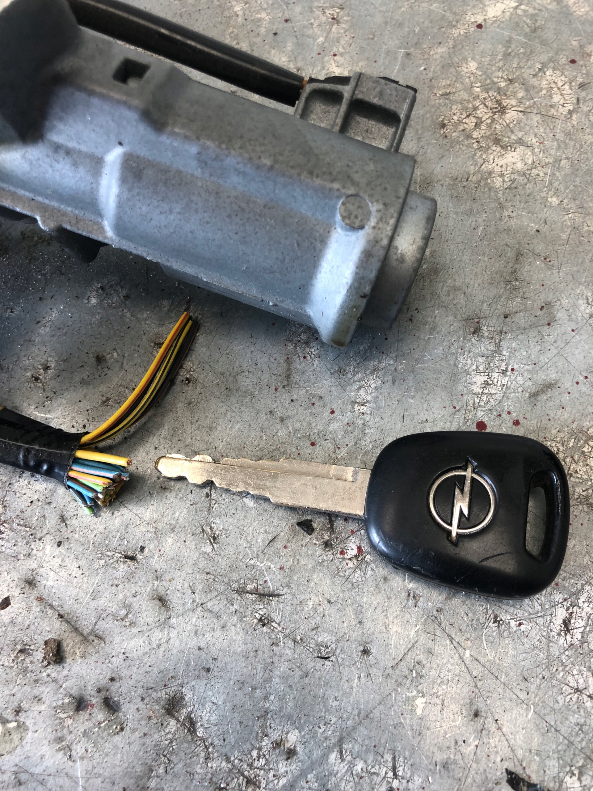 ignition + key OPEL AGILA B