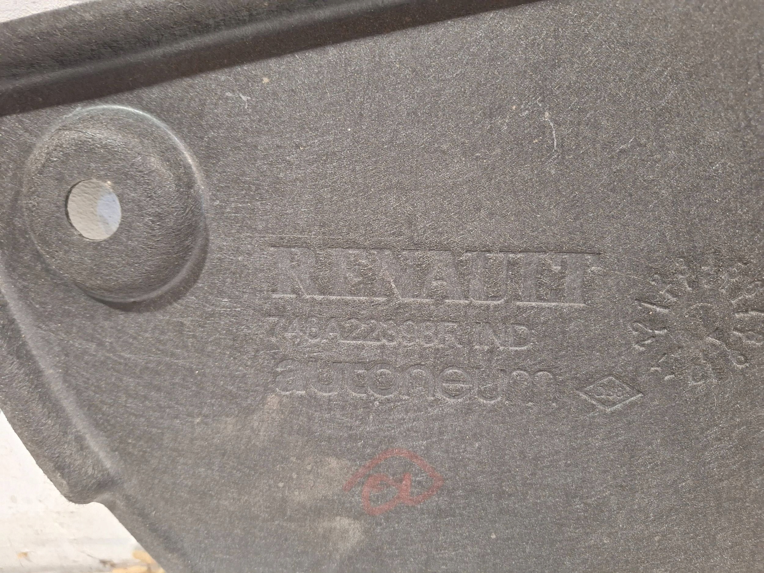 cover chassis rear 748A22398R RENAULT CLIO V 2019