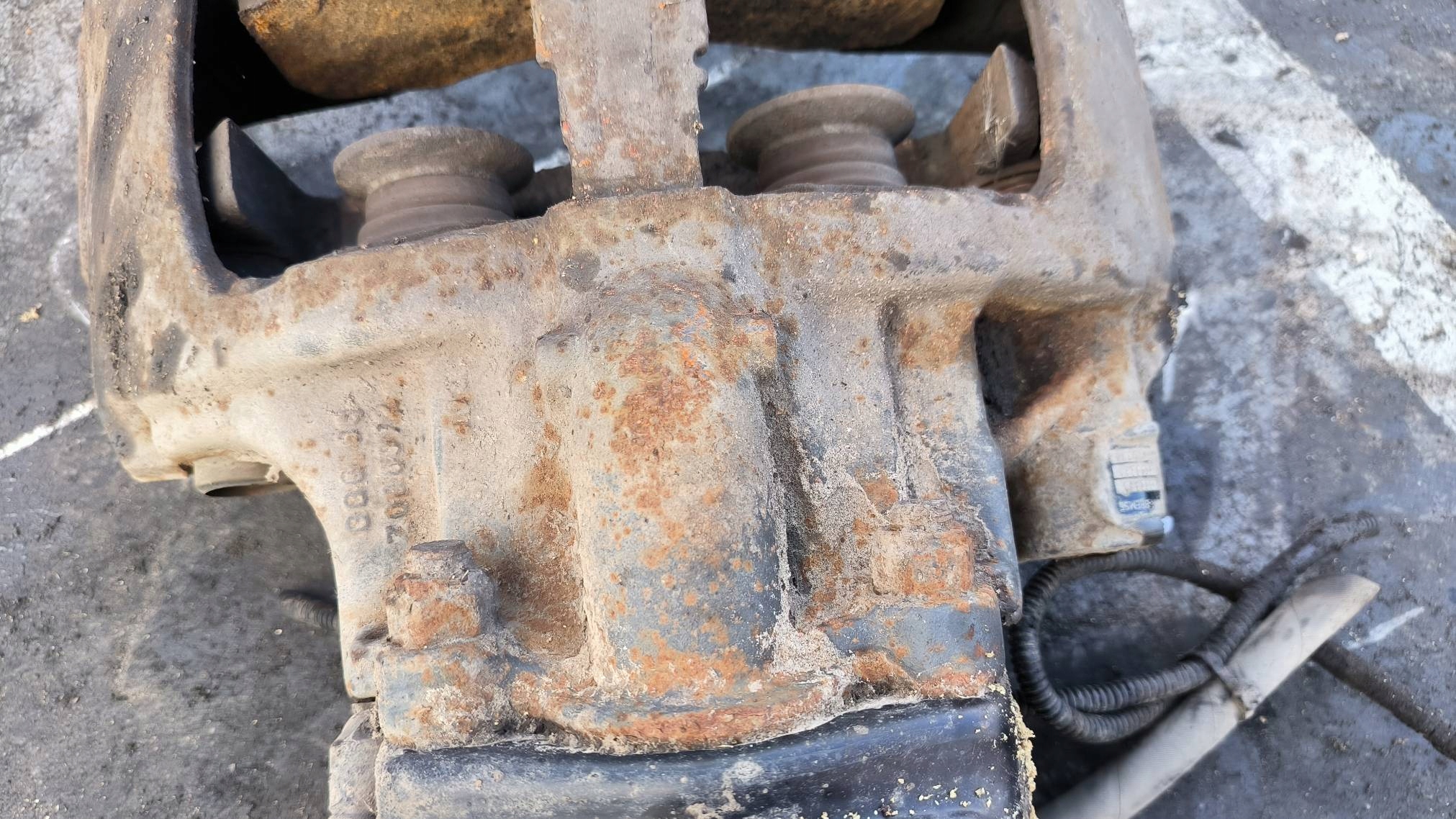 caliper brake front right Mercedes-BENZ ECONIC 2628