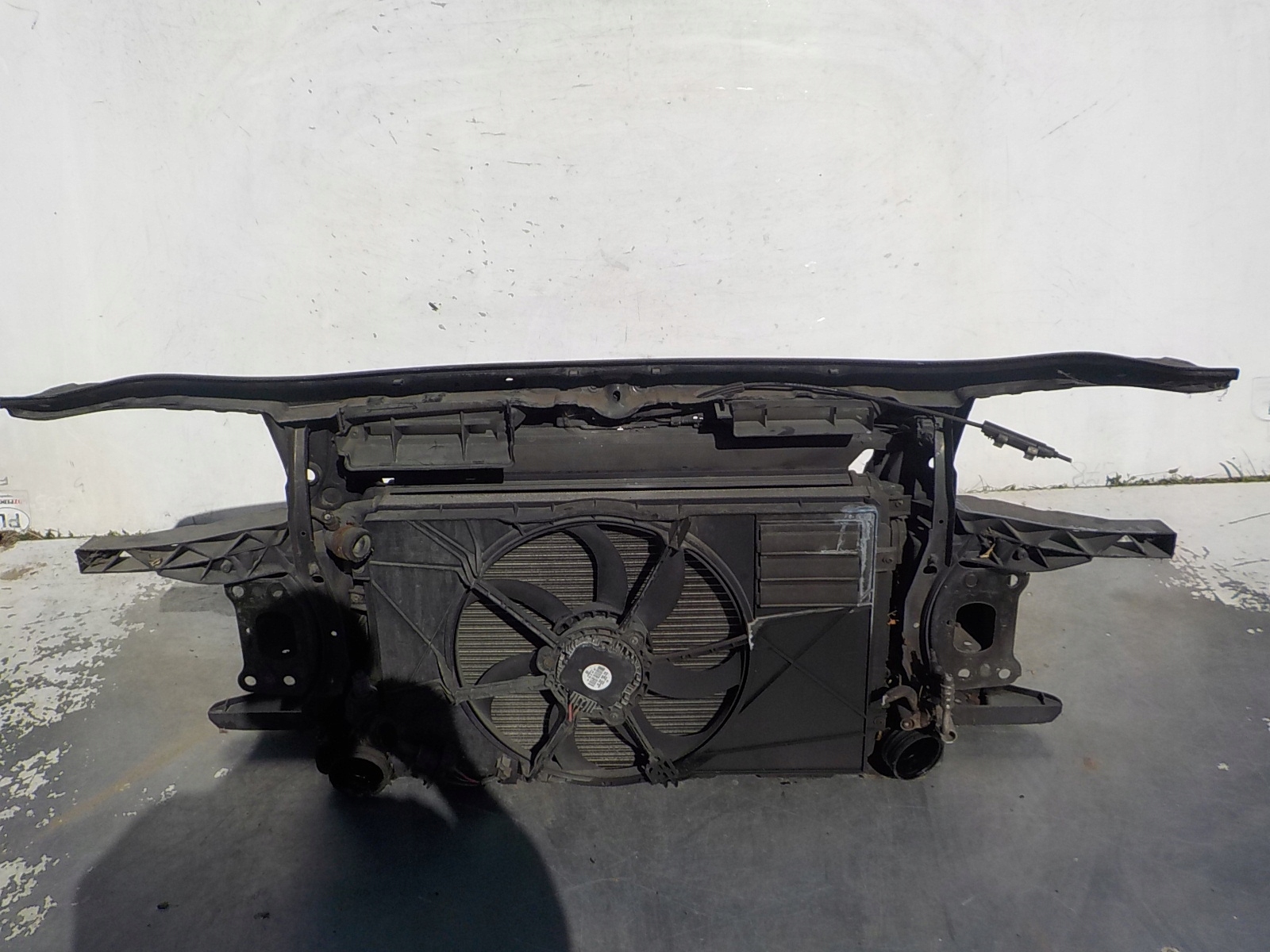 327 VOLKSWAGEN TOURAN ILIFT 06-10 1.9 TDI support panel for radiators sider radiator