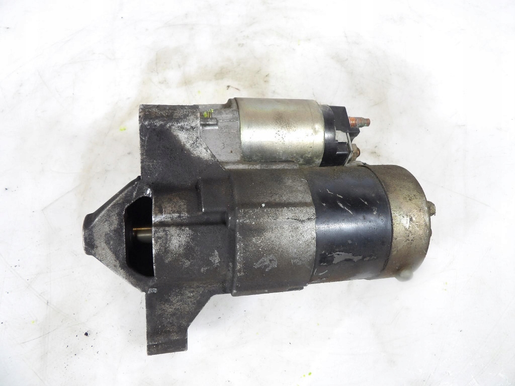 starter Peugeot OE M000T82081