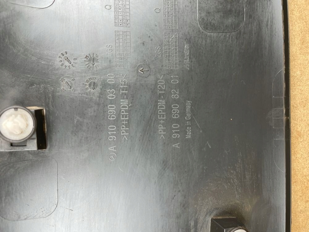 moulding cap cover door right front MERCEDES SPRINTER W910 W907 2018
