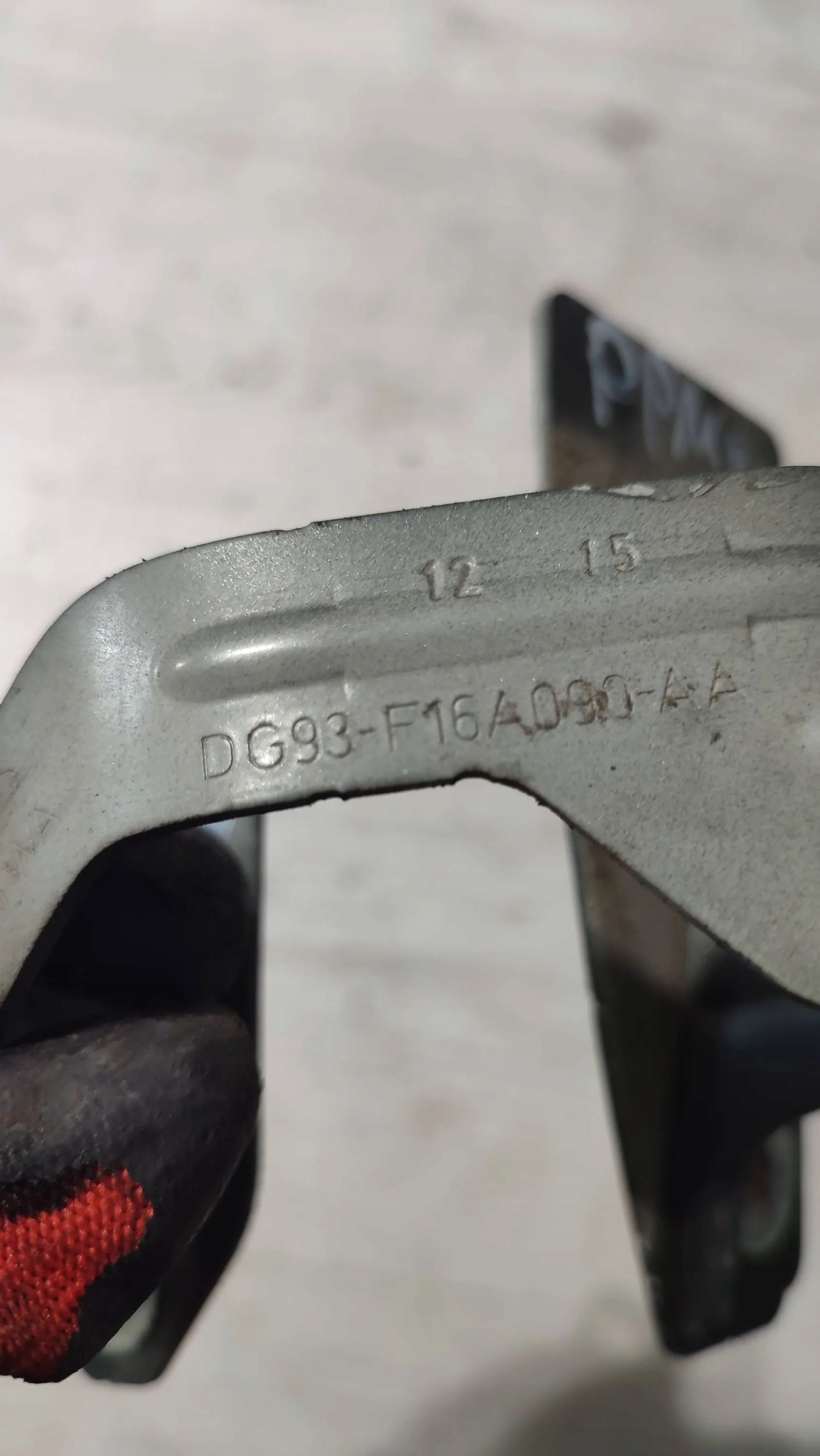 Ford Mondeo MK5 16r 2.0TDCi Avant Bouche buse Droit Support plaque Aile