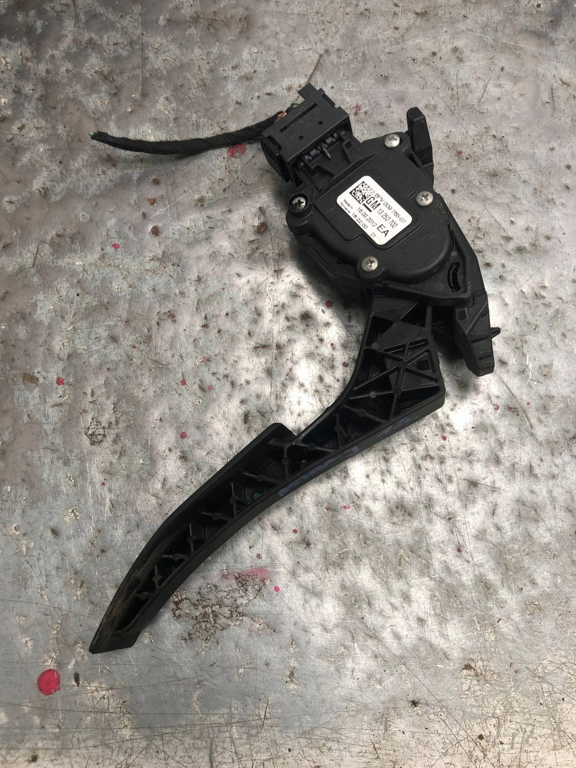 pedale pedaliera acceleratore OPEL ASTRA J 13252702