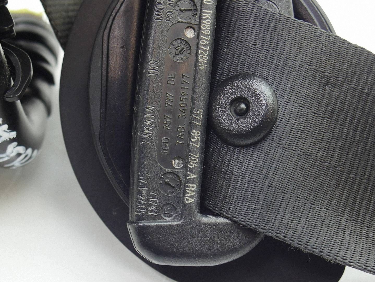 seat belt right front front of the passenger SEAT ATECA 577857706A