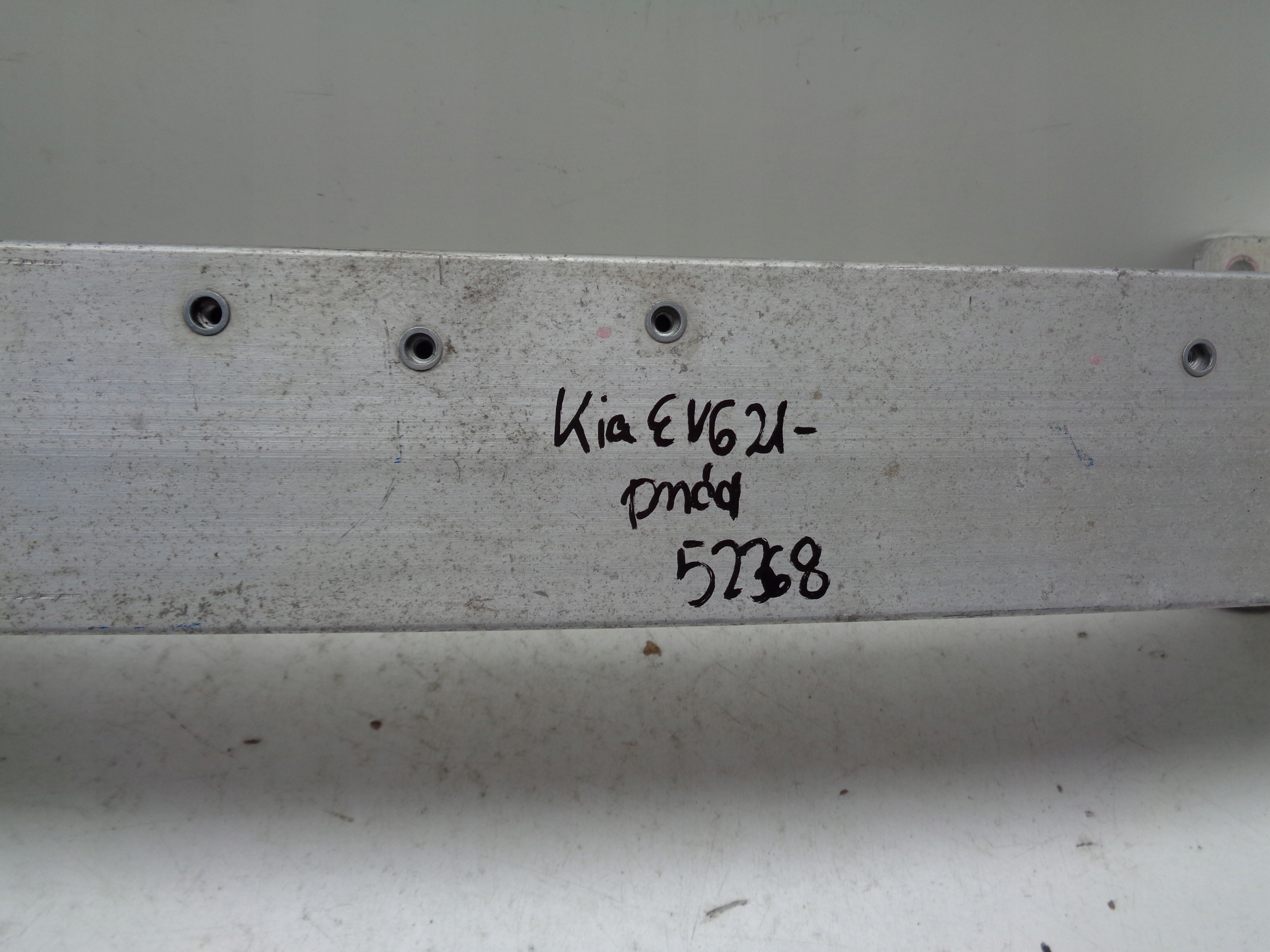 pillar bumper support front KIA EV6 21- NR 52368