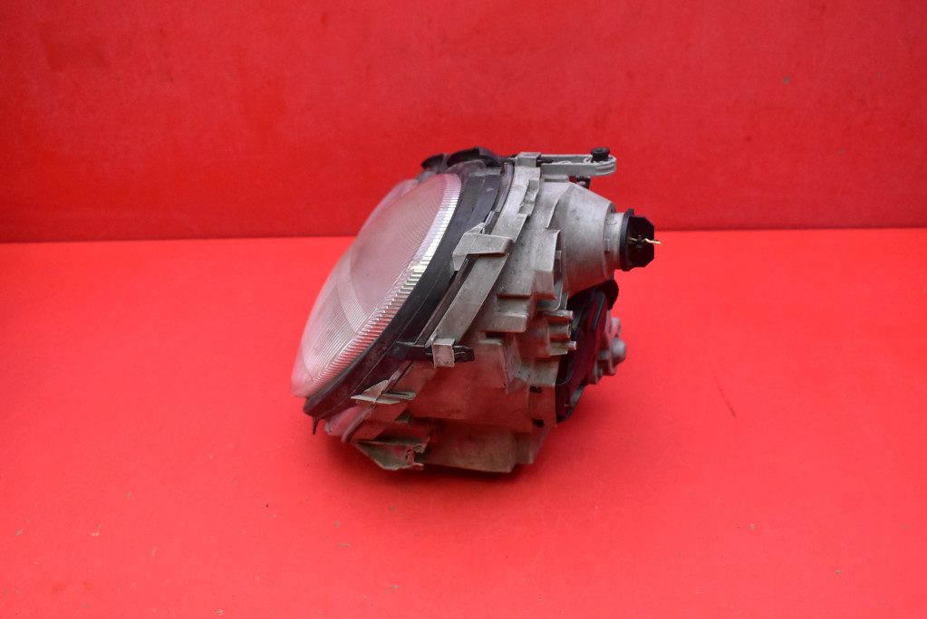 REFLEKTOR left light front XENON EU A2038201161 MERCEDES C-KLASA W203 00-04