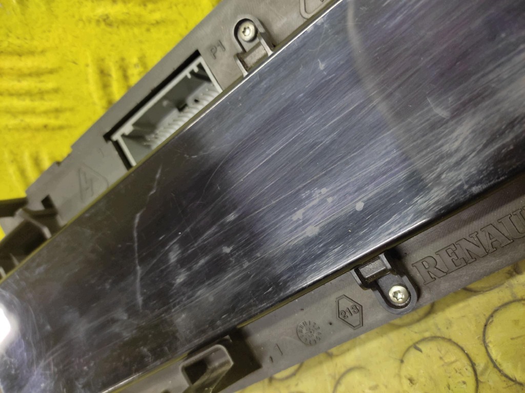 RENAULT SCENIC II dials 21669396-0