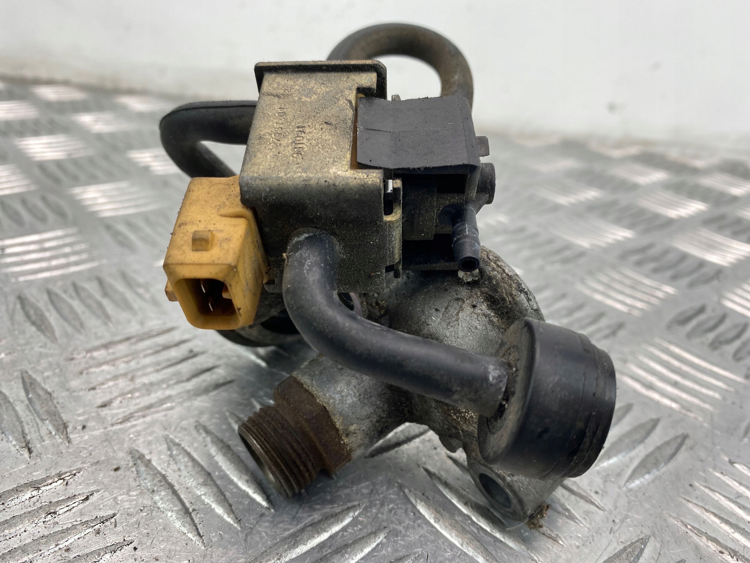 valve sensor vacual Mercedes W163 3.2B A1121400060