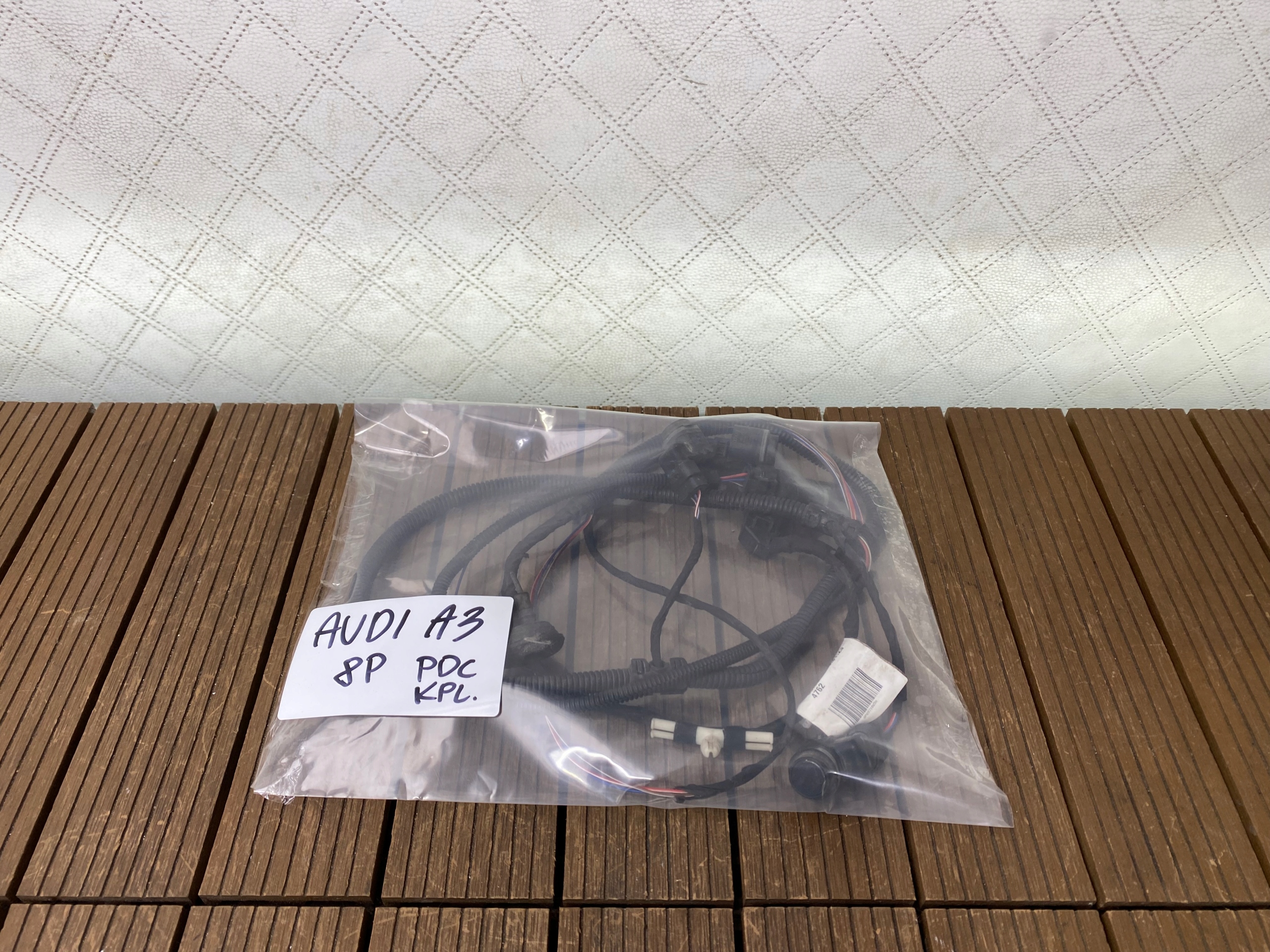 AUDI A3 8P 03-12 bundle CZUJNIKOW PDC + sensors 8P0971085A OE