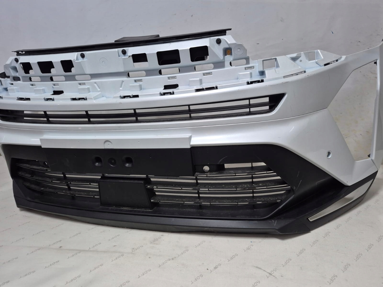 RENAULT CAPTUR II 2 LIFT 24- bumper front front PDC 620264889R