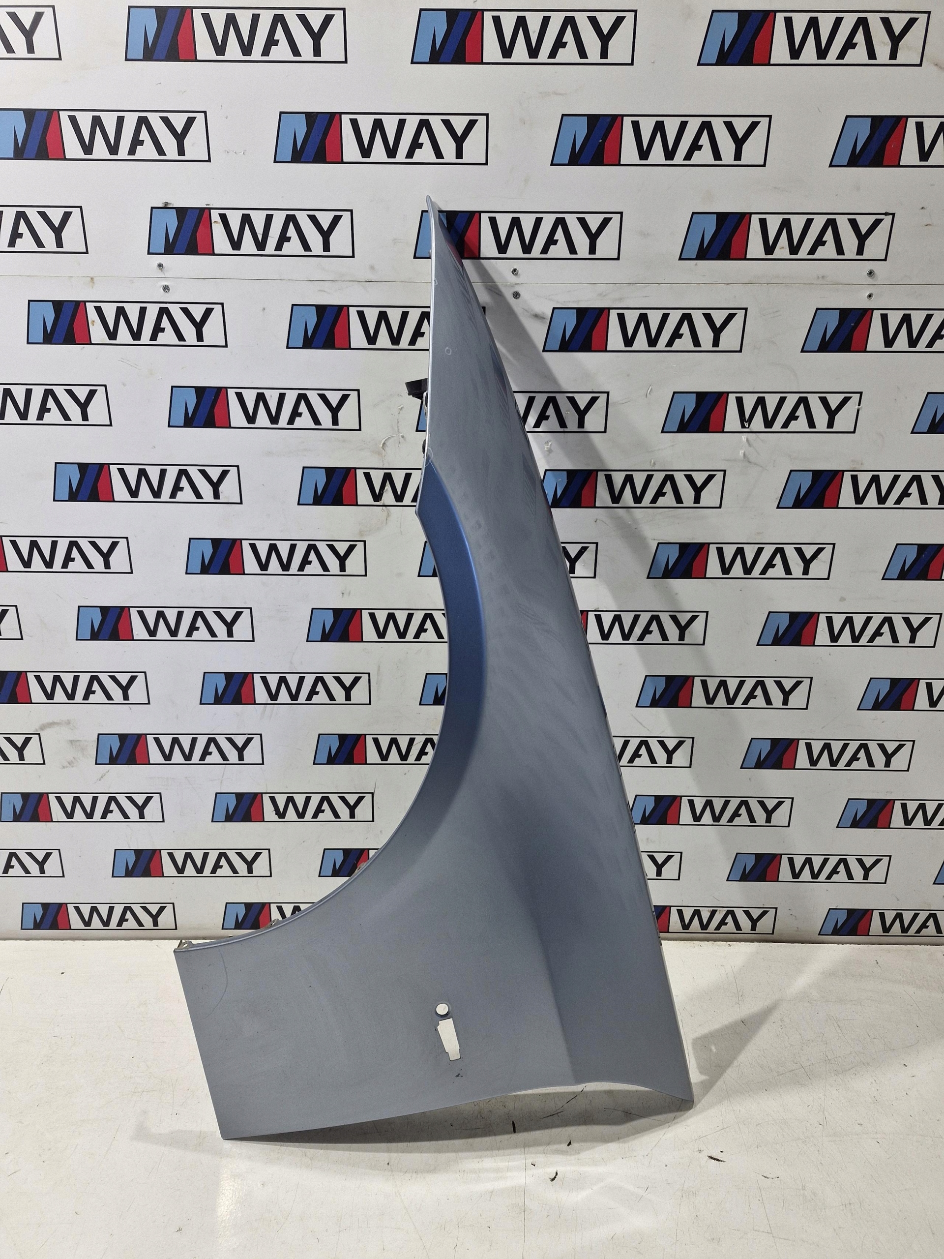 BMW E90 E91 fender left front 896 BLUEWATER