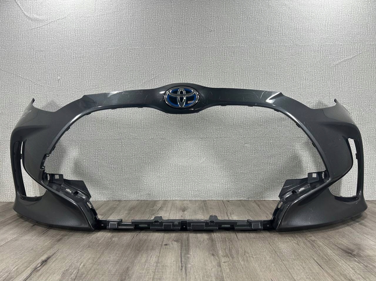 TOYOTA YARIS IV 2020-> bumper front 52119-K0060