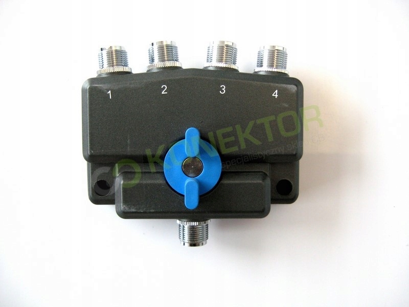 Poczwórny przełącznik antenowy SW4MIX 2x gniazdo N 2x gniazdo M 0-900MHz