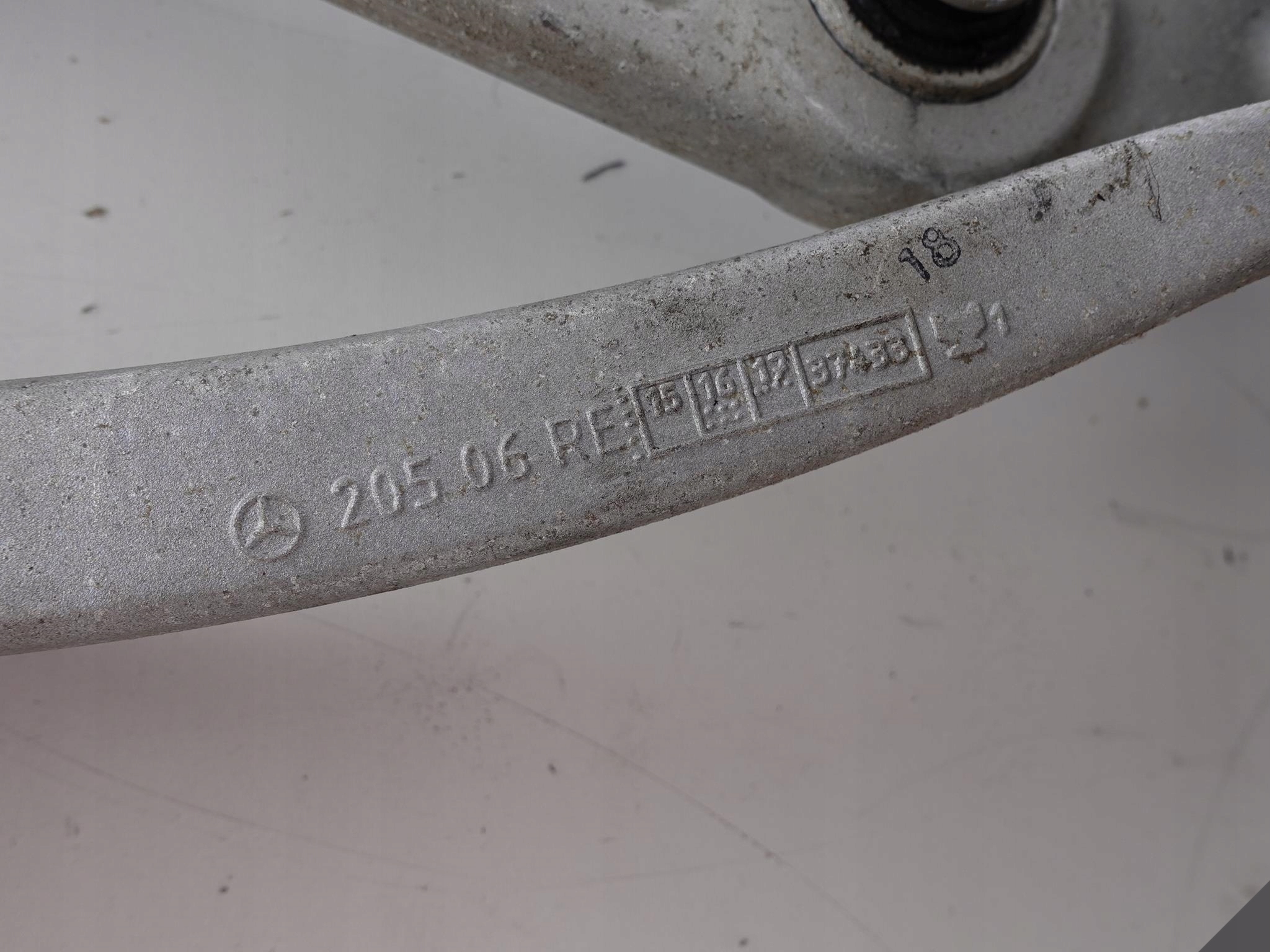 MERCEDES C W205 10- otoč ramene pravá