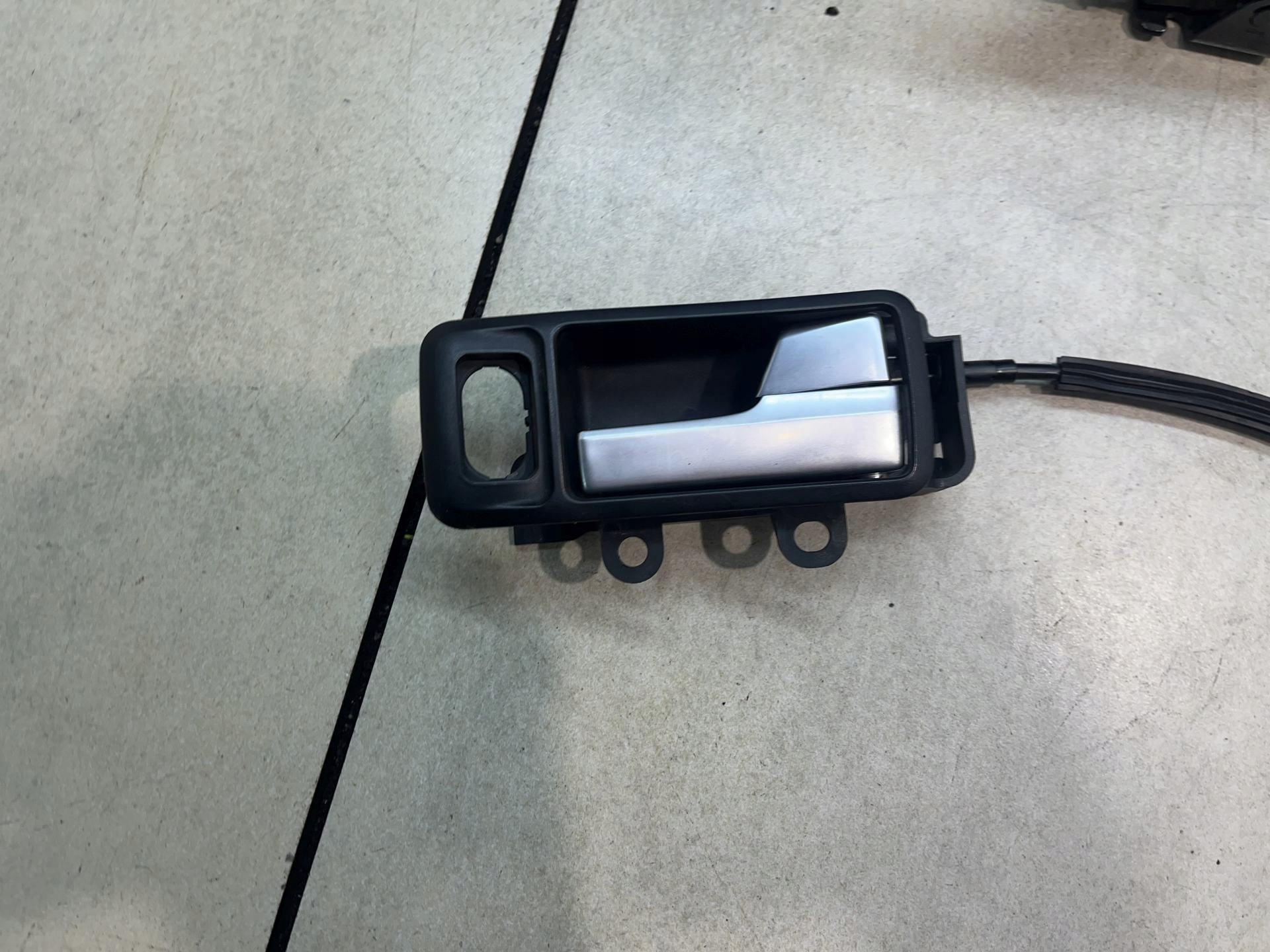 lock door right front 6 PIN FORD FOCUS MK2 2.0 D 3M5AR21812AJ