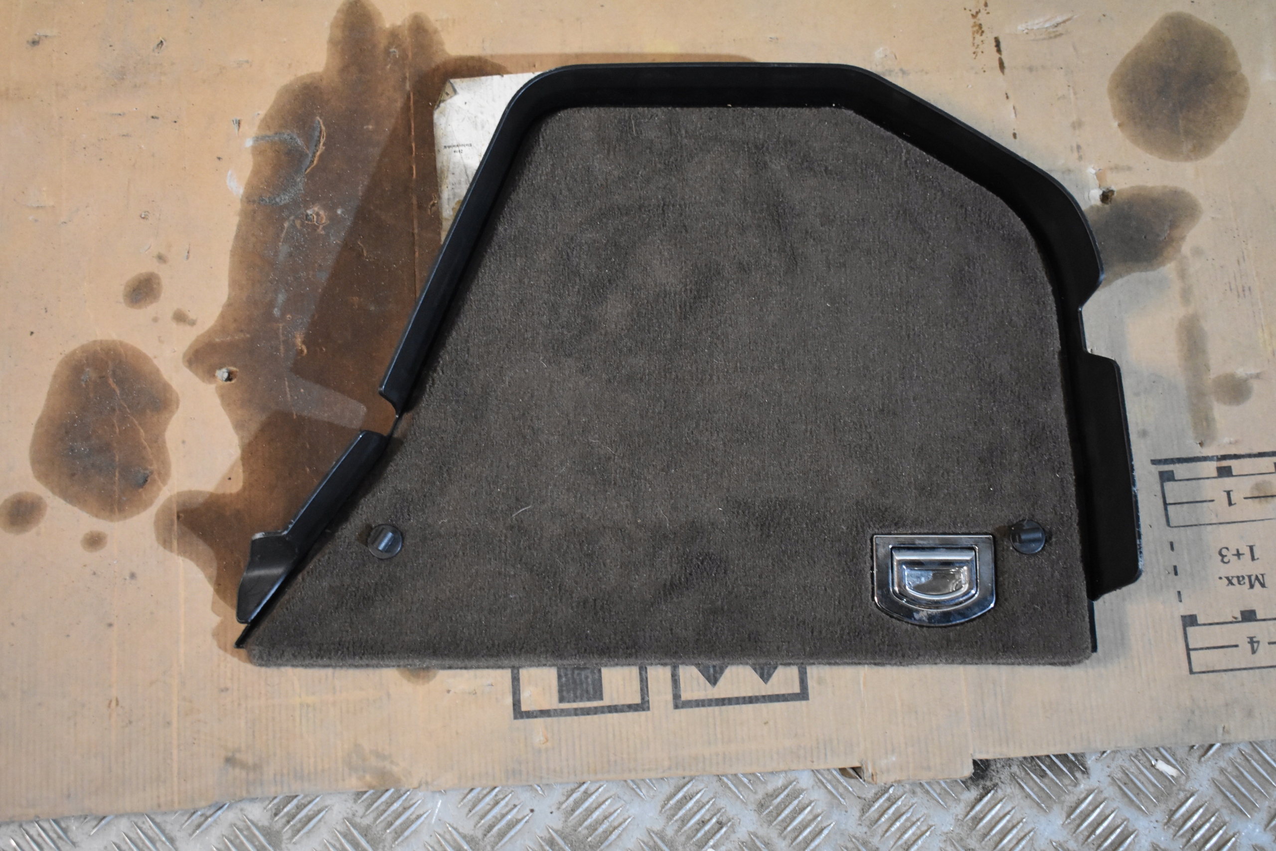 side upholstery right boot PORSCHE PANAMERA 971 1