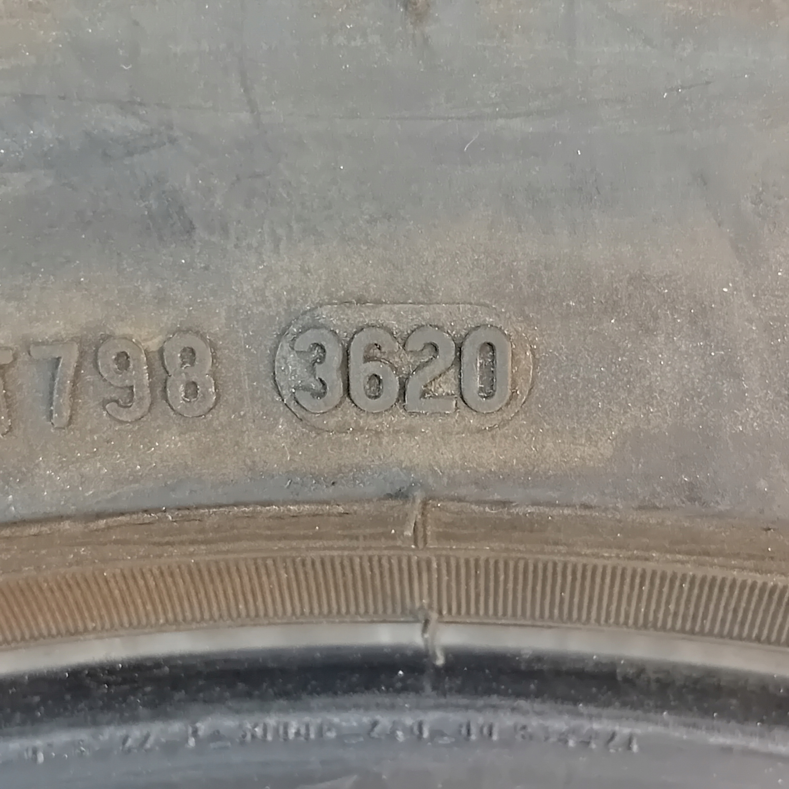 2x 225/55R17 opony zimowe Pirelli Winter SottoZero 3 RFT 6mm 2020r (73689) Marka Pirelli