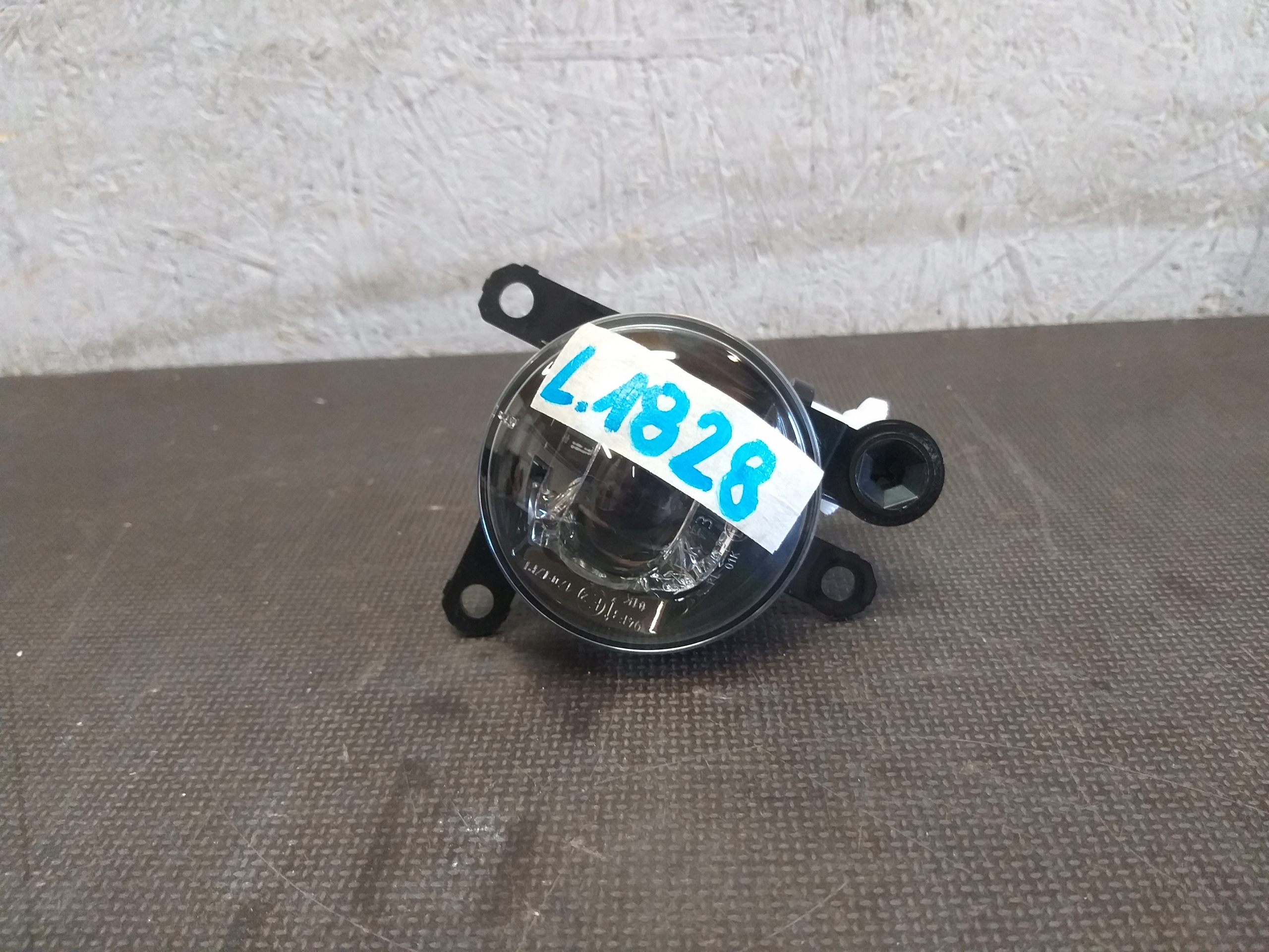 FOG LIGHT LEFT OPEL CORSA F 13497329