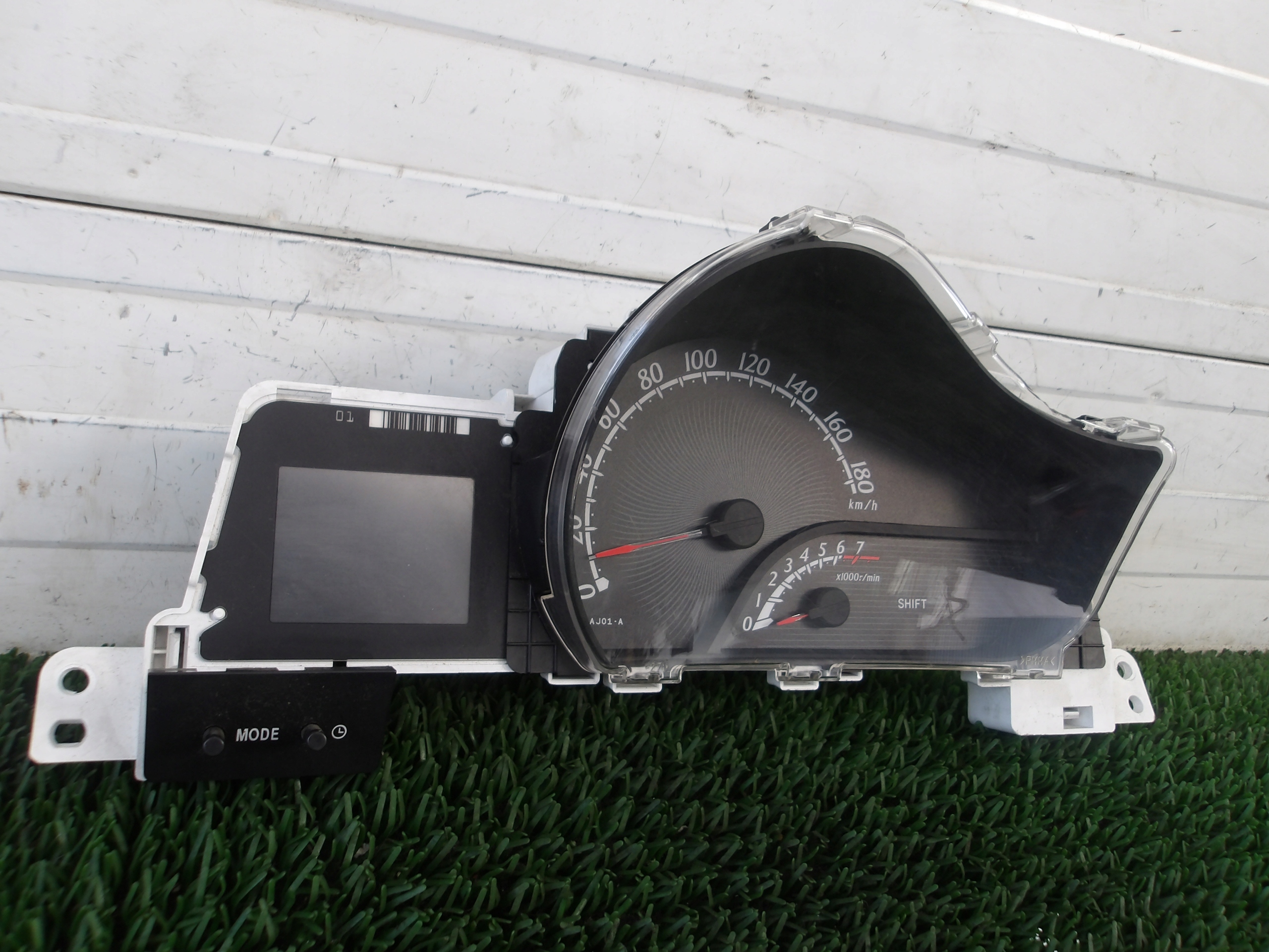 TOYOTA IQ 2008- 1.0 B dials dials 83800-74040-C