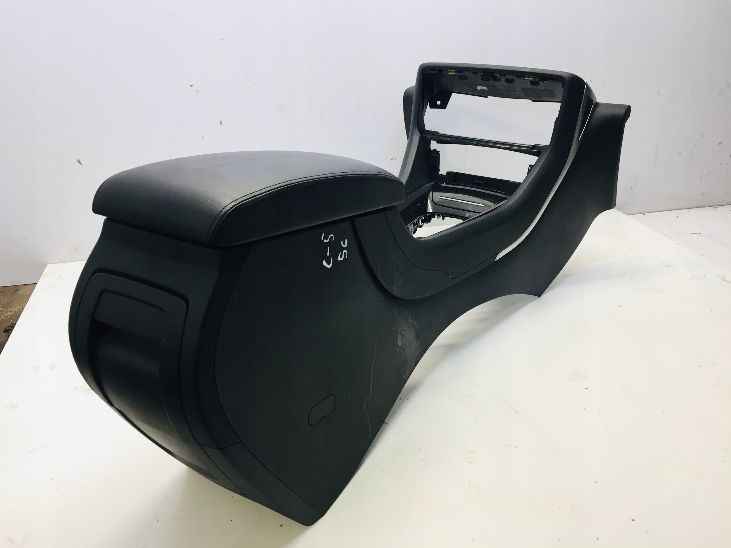 Кожаный подлокотник для Citroen C5 III #56