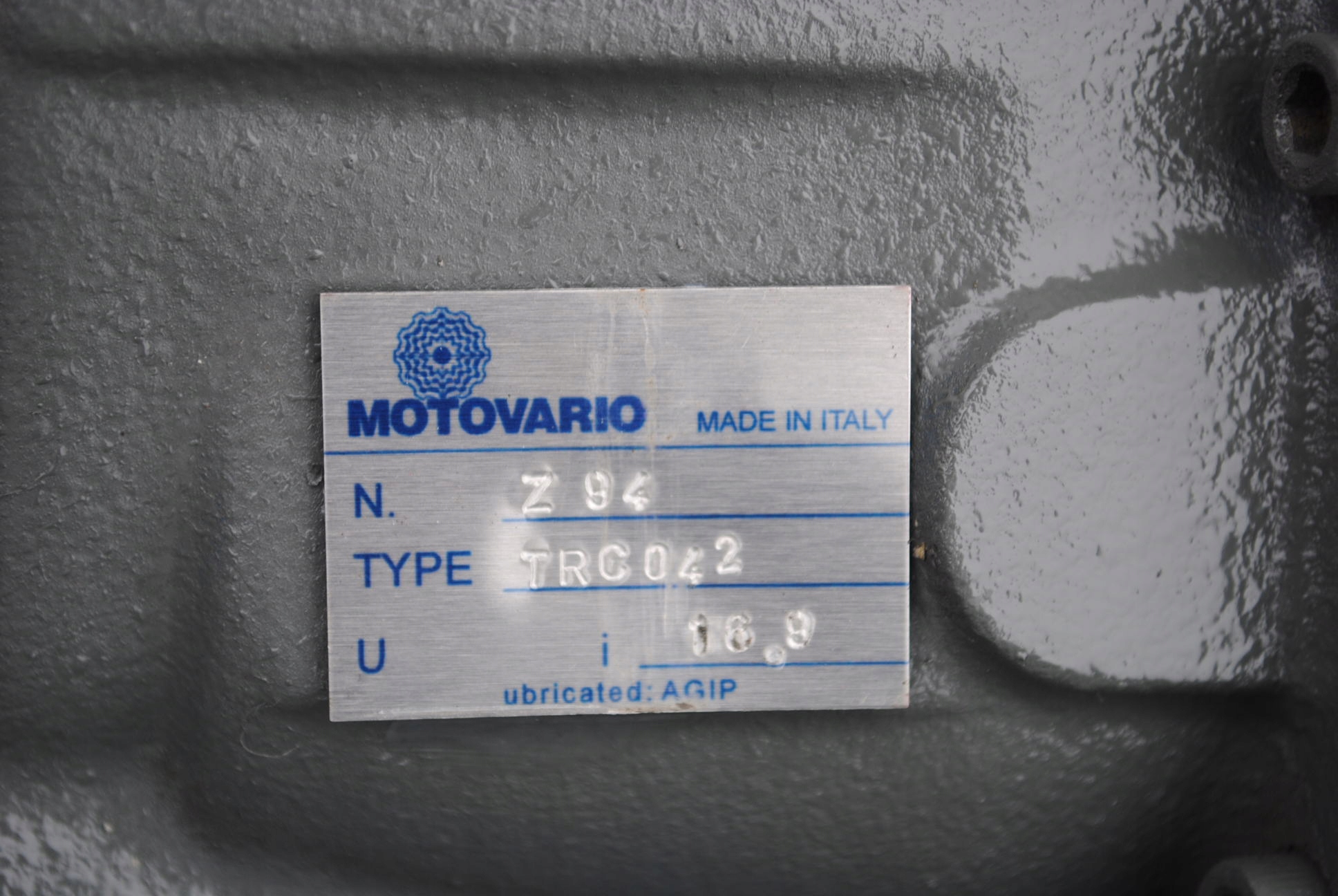 Motoreduktor 0.3kw 54obr jednofazowy 230V Model prosty