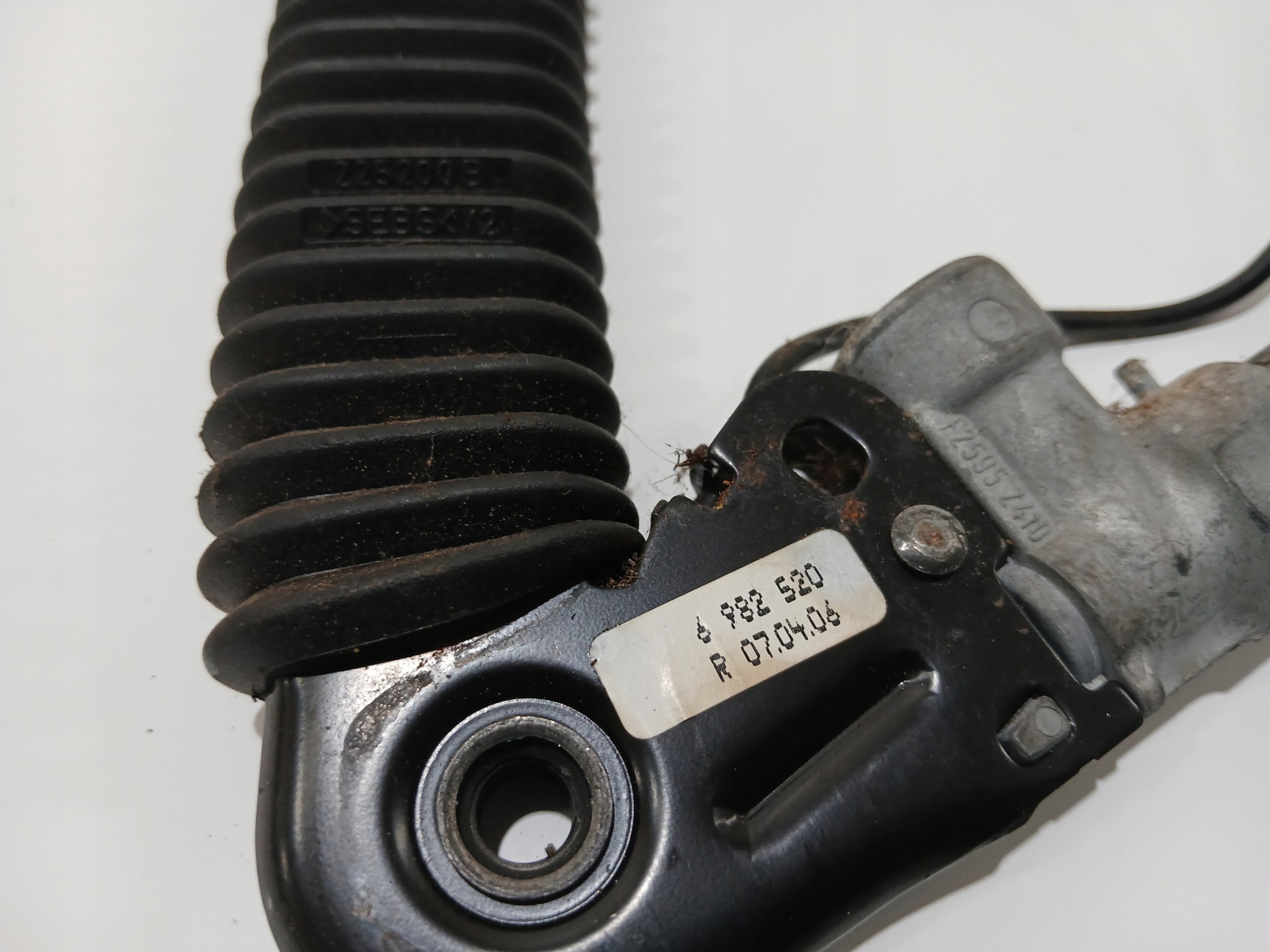 adjuster supports right front BMW E60 E61 OE 6982520 (4642384)