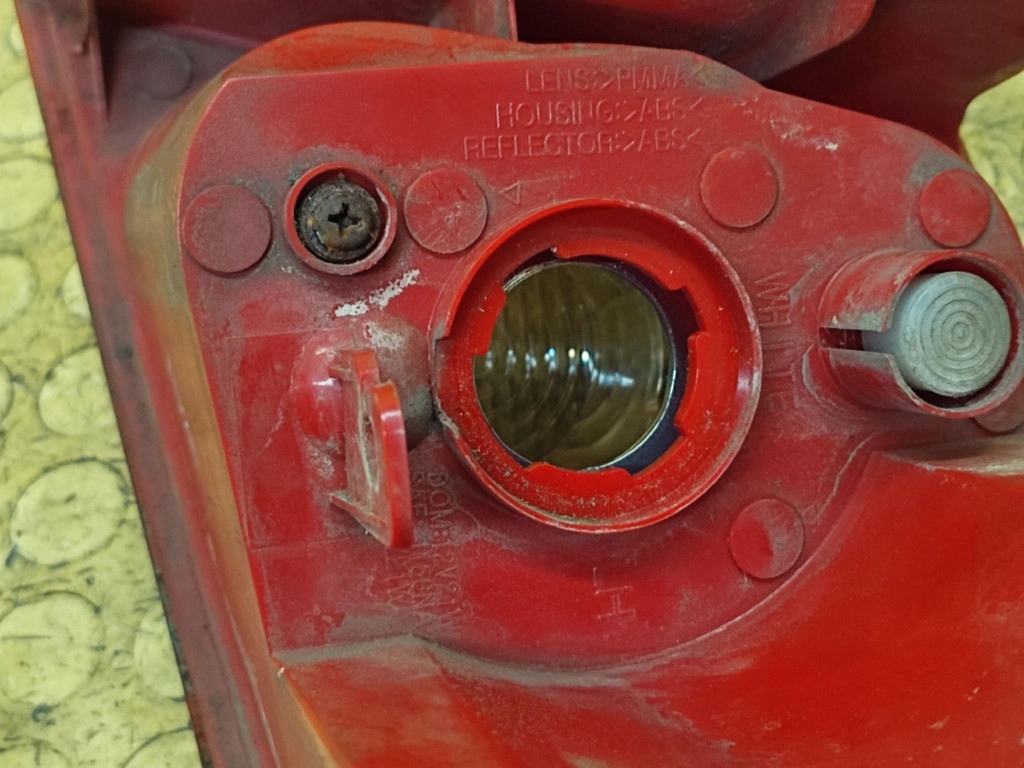 CHEVROLET LACETTI light left rear part