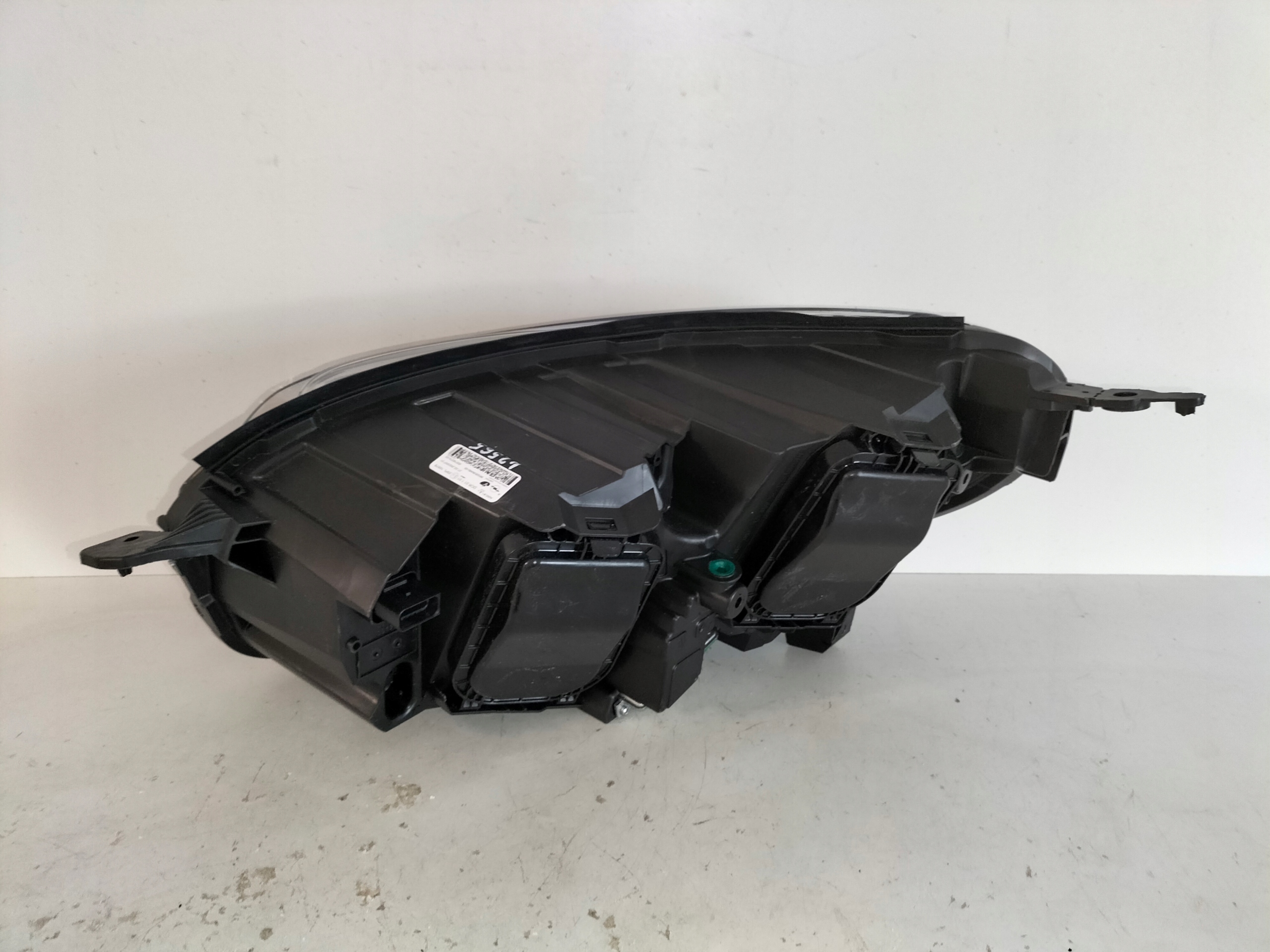 light front reflektor right OPEL ZAFIRA D 19- VIVARO C 19- XENON