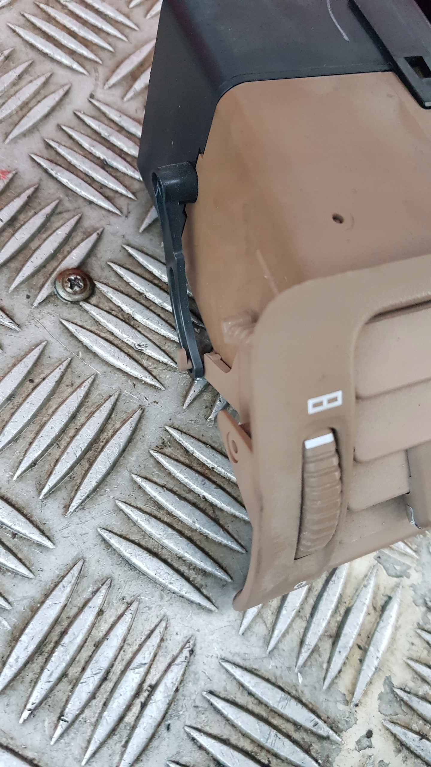 MERCEDES W163 ML grid central a1638300054