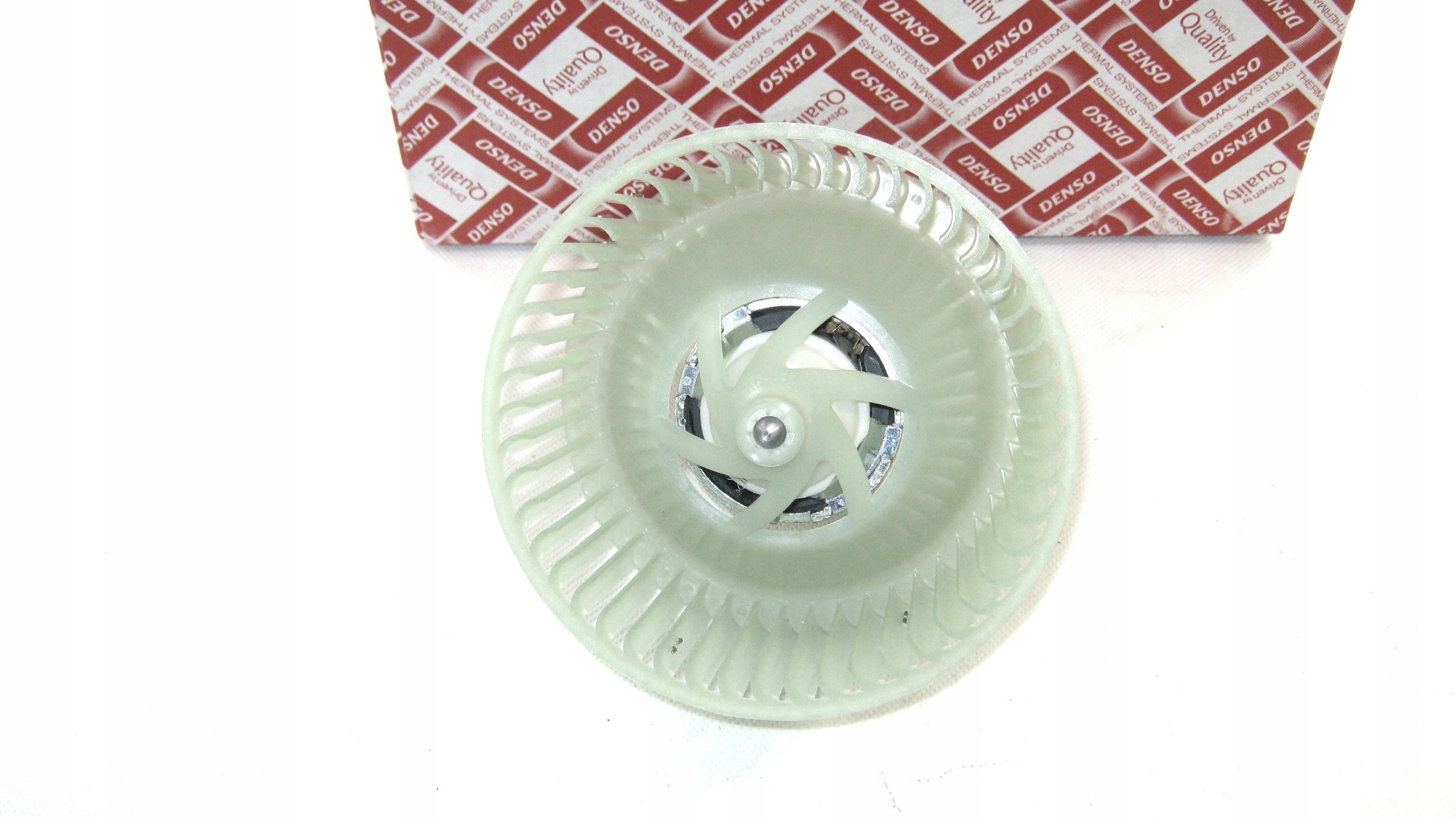 WENTYLATOR WNĘTRZA DMUCHAWA RENAULT CLIO II DENSO Typ samochodu Samochody dostawcze Samochody osobowe