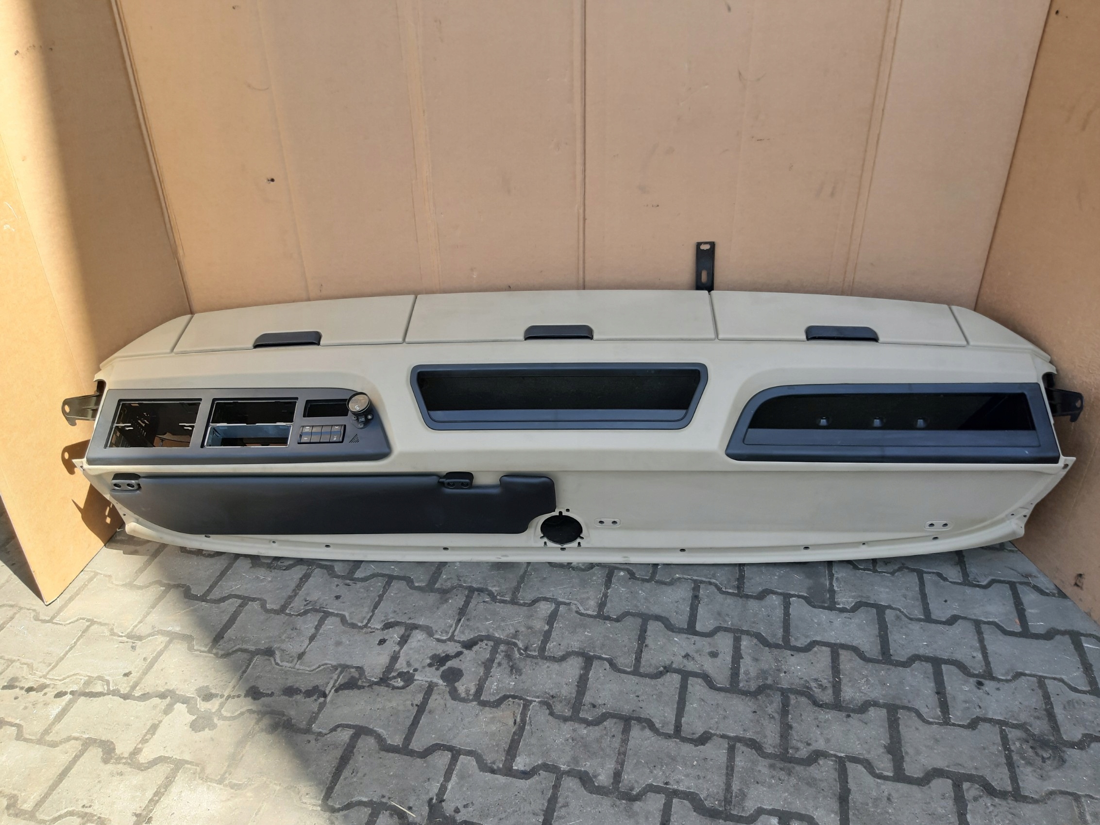 POLKI upper passenger compartment console upper SCHOWKI visor MERCEDES ACTROS MP4