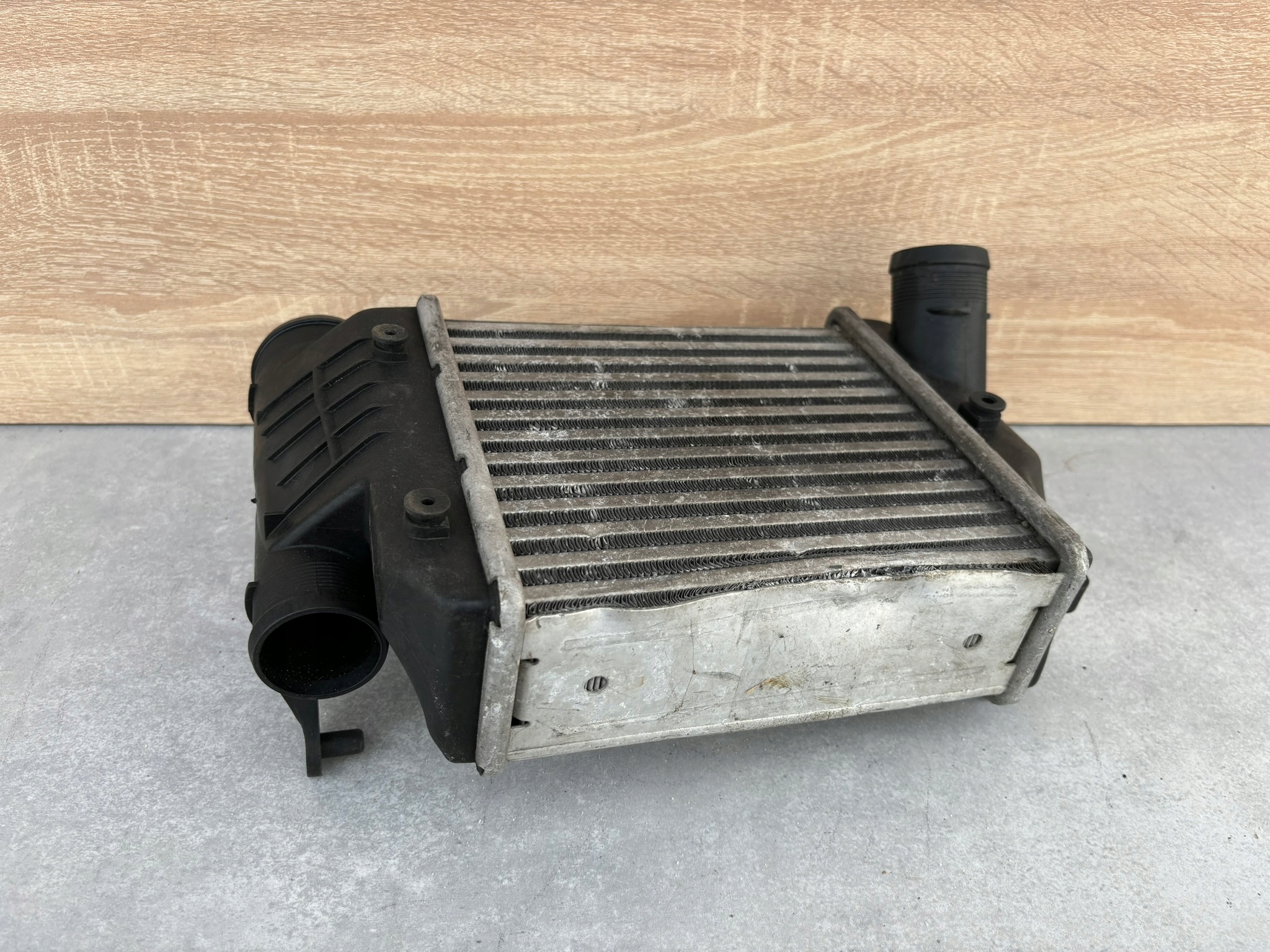 Kühler luft INTERCOOLER AUDI A6 C6 2.7 3.0 TDI 4F0145806AA 5G/802