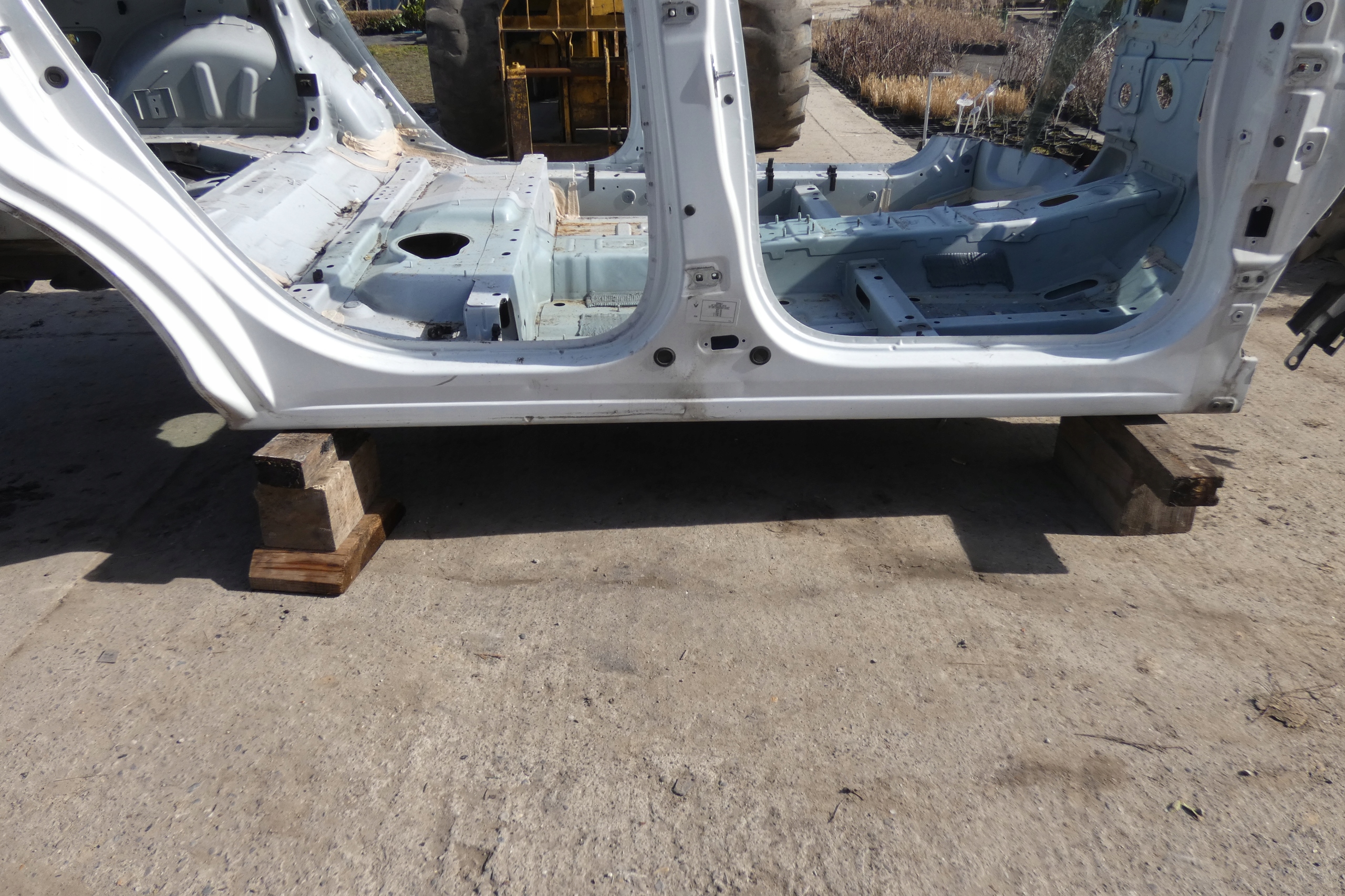 RENAULT ESPACE V threshold right DV369
