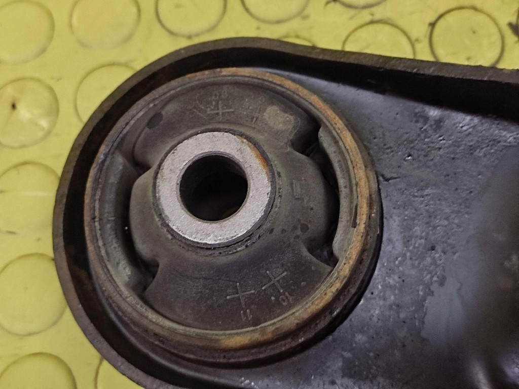 HYUNDAI I20 1.2 arm right front