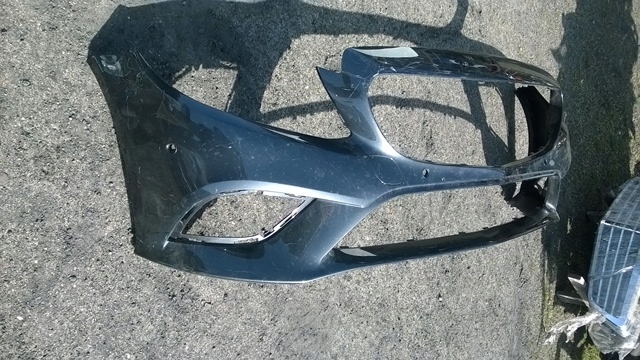 Mercedes W205 przedni zderzak LIFT