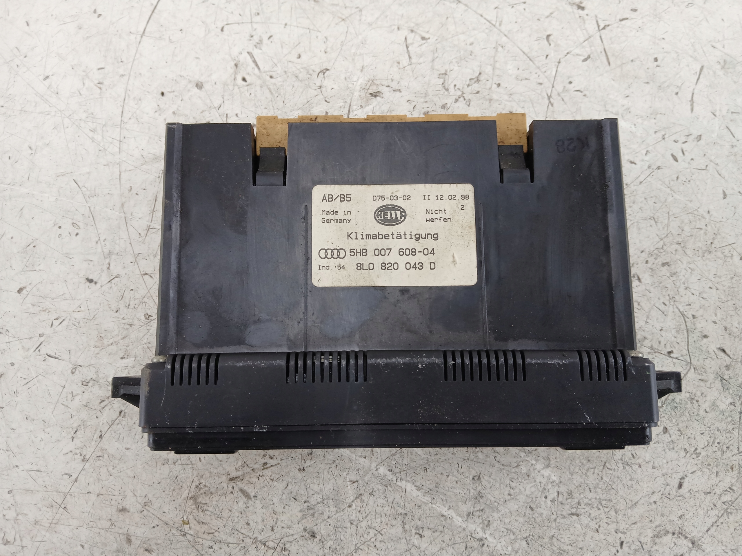 AUDI A3 8L Unite commande clima 8L0820043D