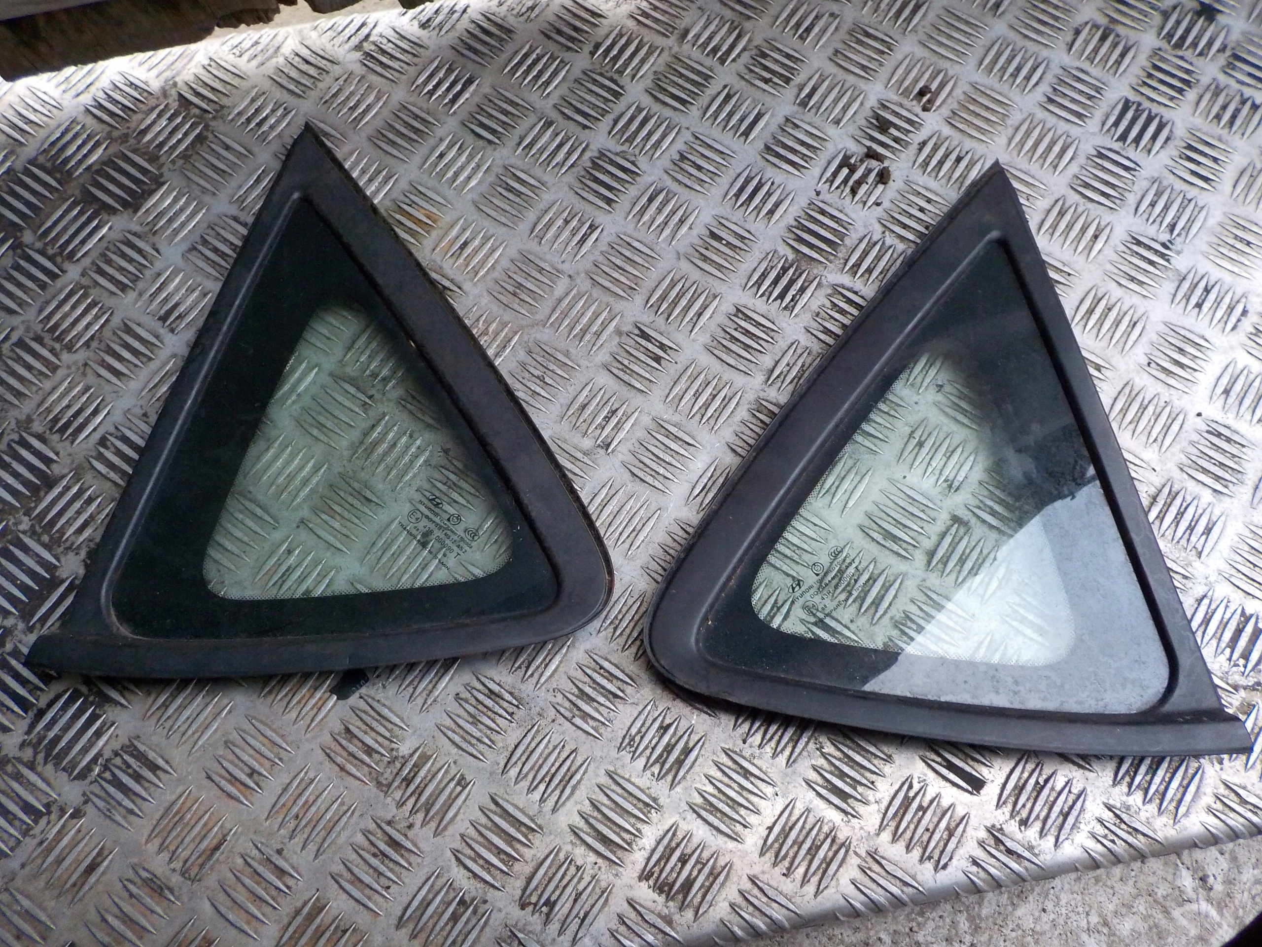 HYUNDAI I30 HB window bodywork left right rear part