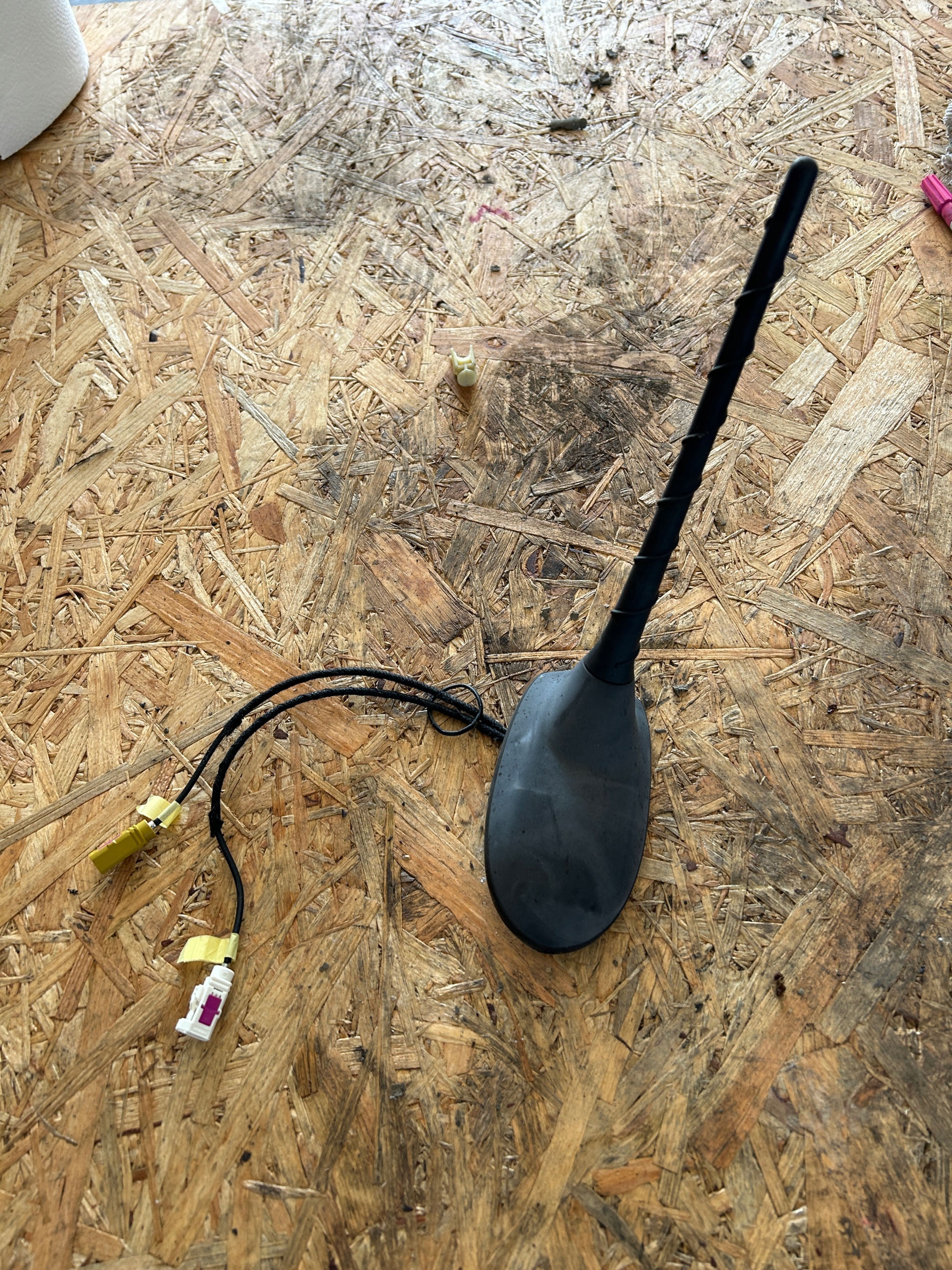 ANTENA DACHOWA JEEP RENEGADE USA 2015