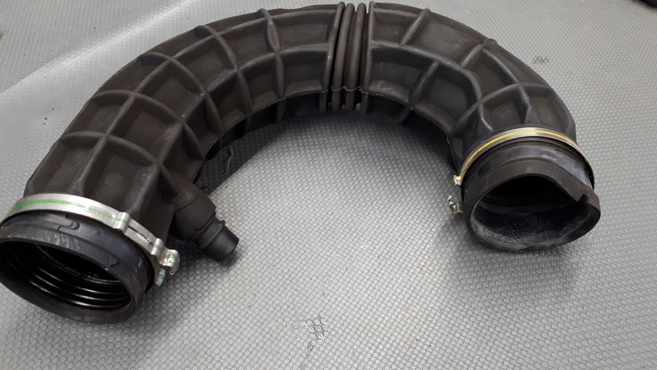 51785906 труба Citroen Nemo Bipper 1.4 бензиновий