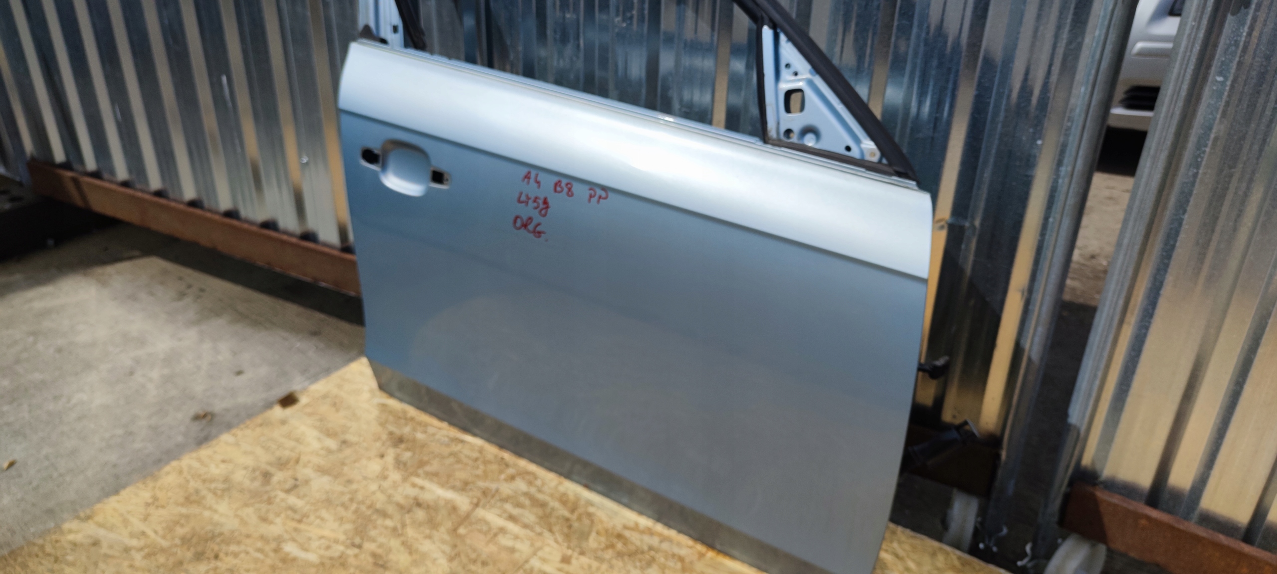 door right front AUDI A4 B8 LY5J sedan AVANT ORG