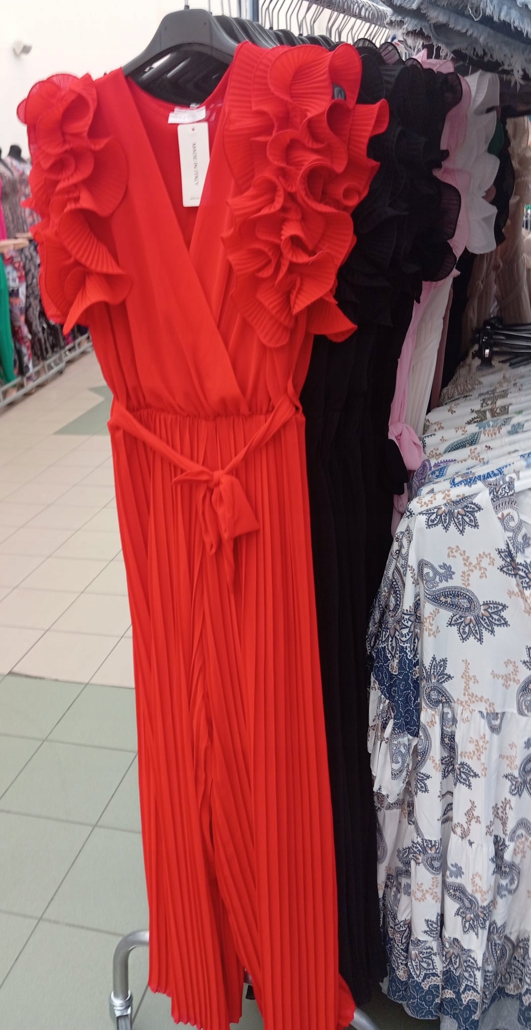 KOMBINEZON elegancki plisowany czarny Zapięcie inne