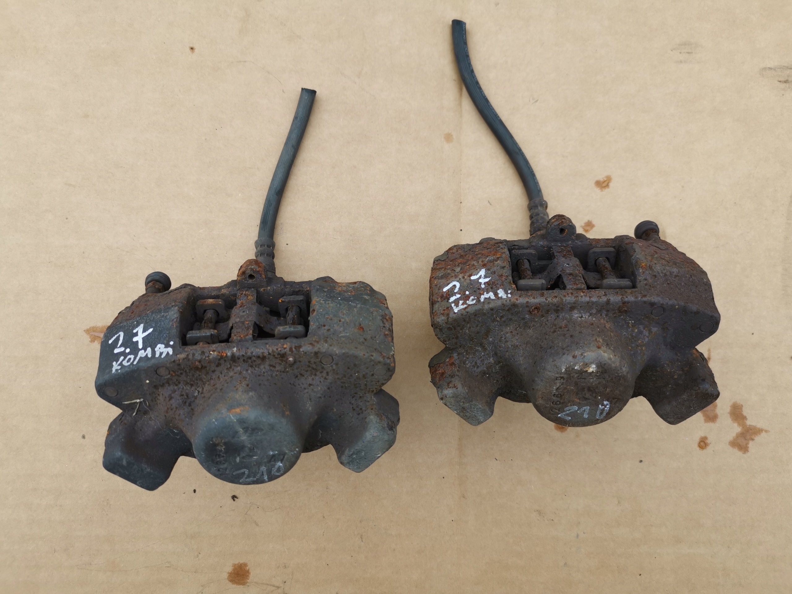 MERCEDES W210 2.7 CDI caliper left right rear part kombi