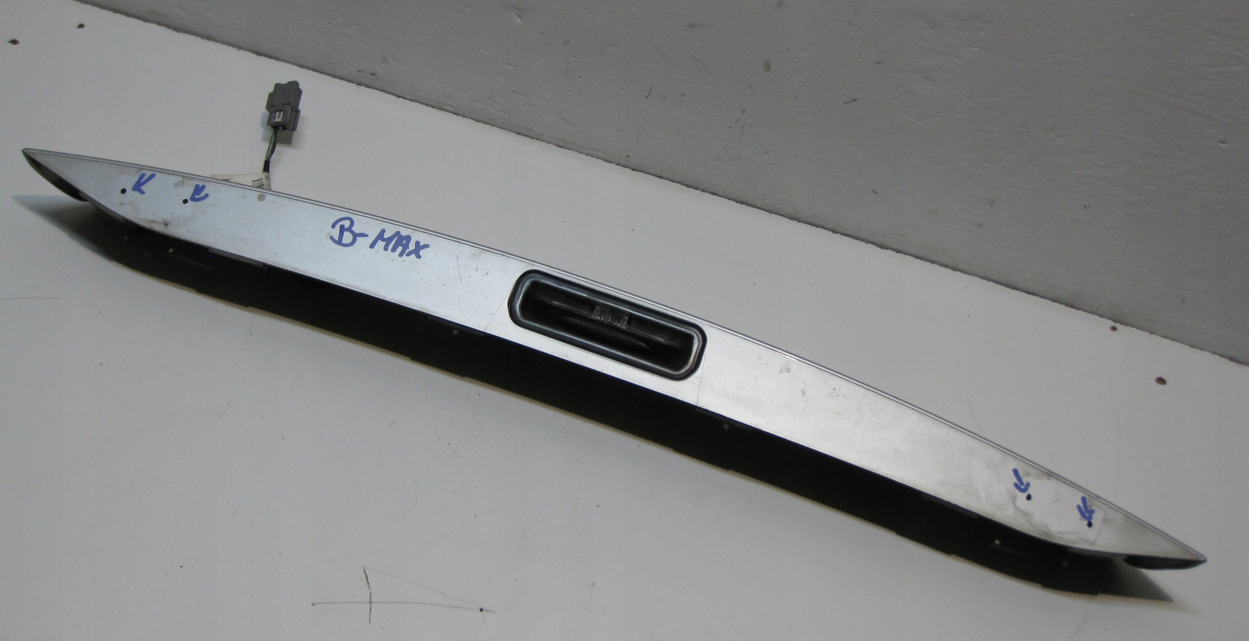 FORD B-MAX 13R 1.0EB moulding lighting signs AV11R43404B