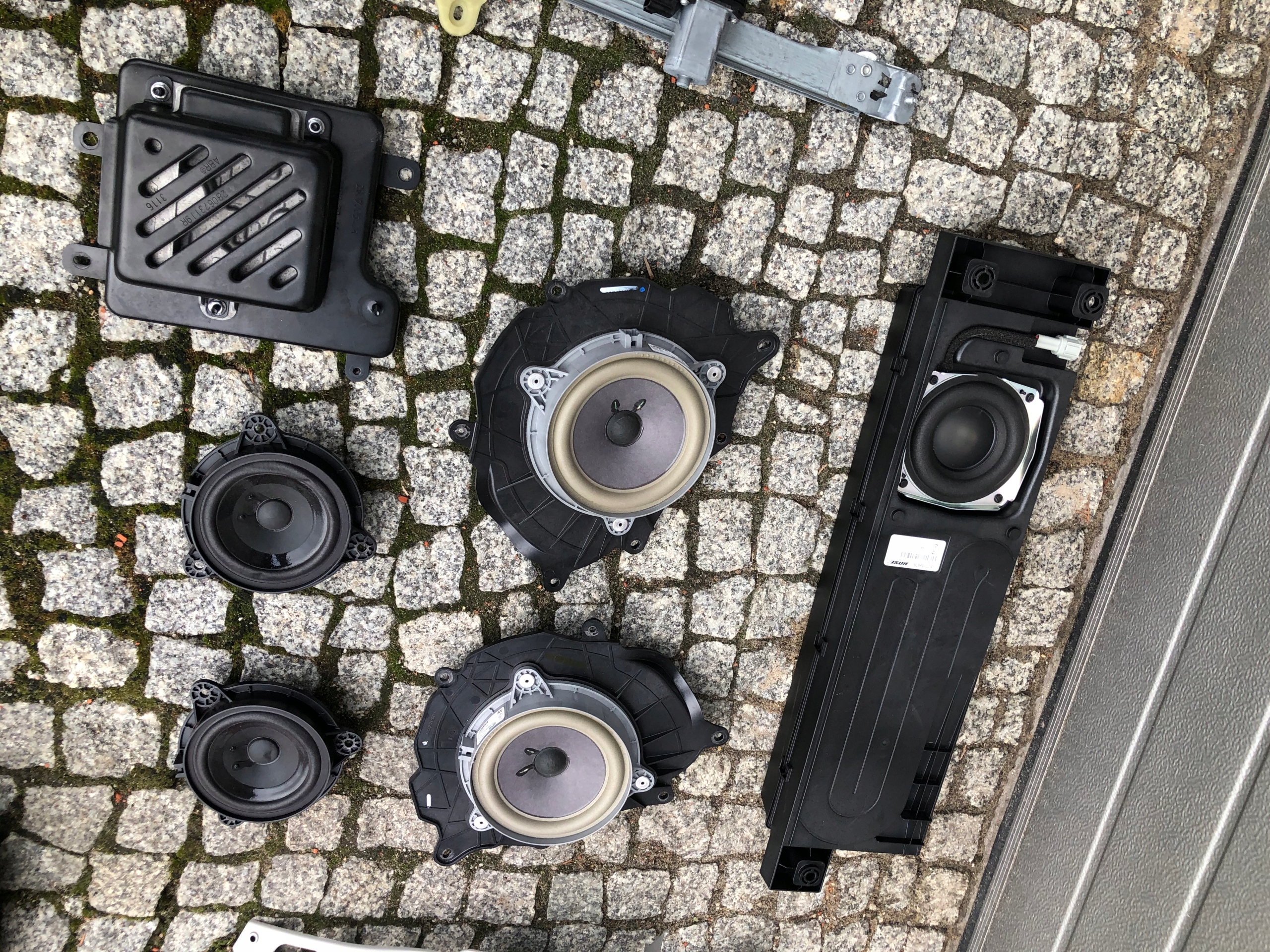 КОЛОНКИ CLIO IV RS 2017 РІК LIFT 281706647R