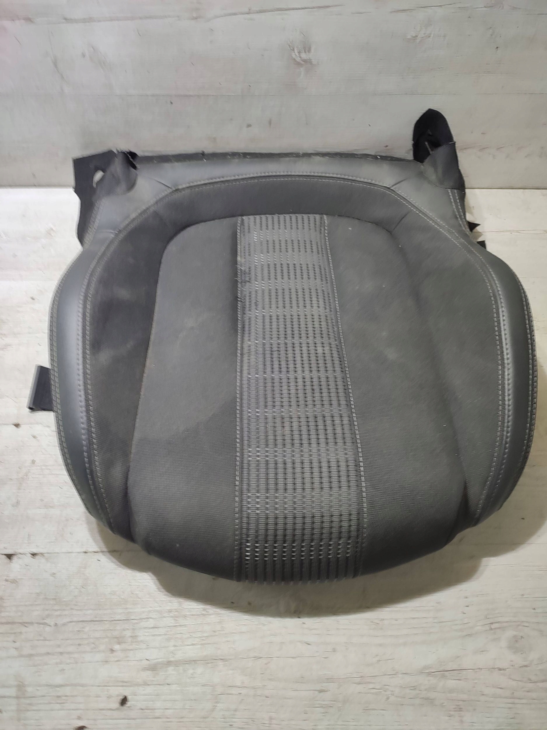 Peugeot 308 2019 front side right side seat siedzisko