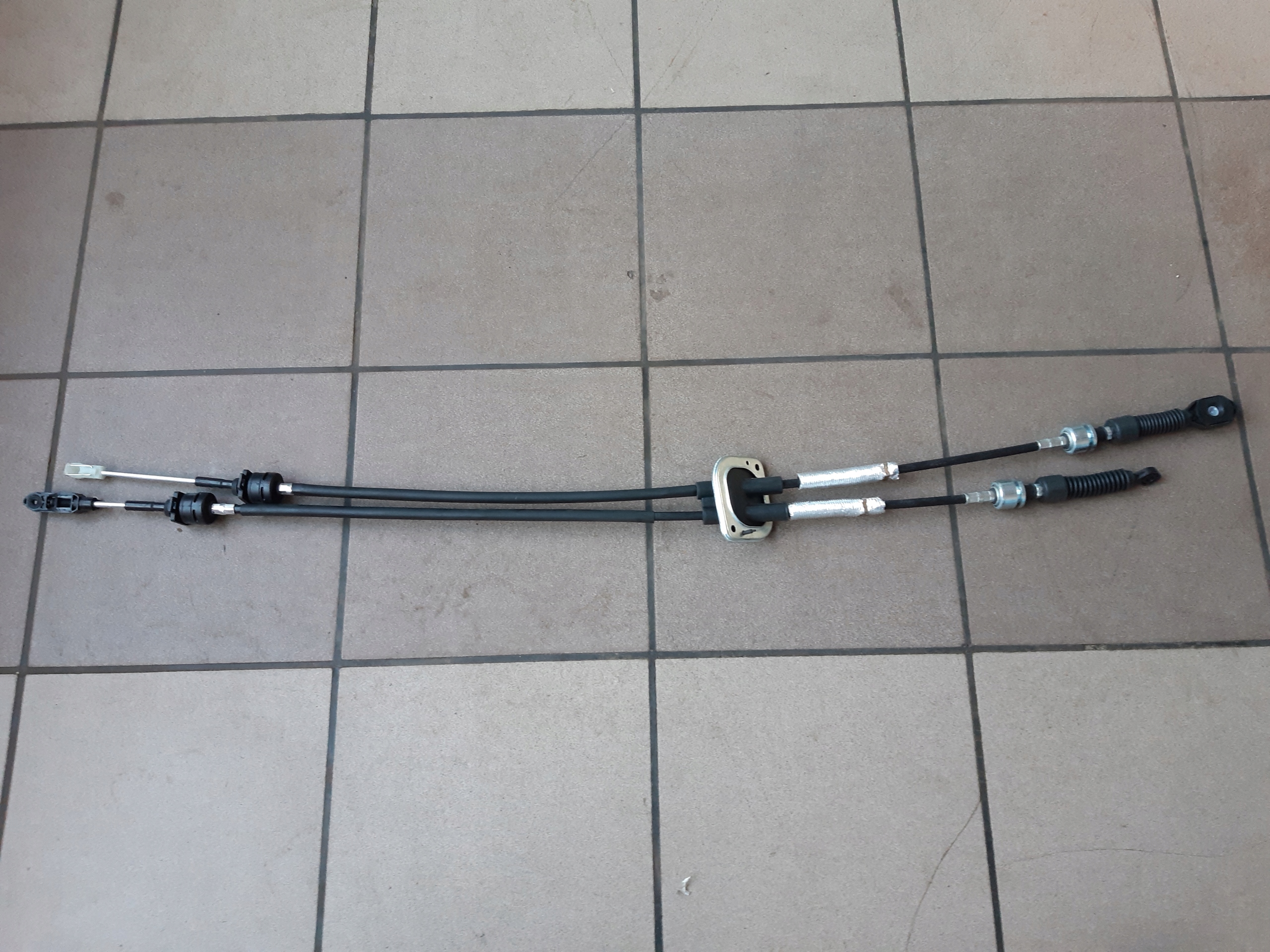 Linki zmiany biegów Suzuki Swift MK6 28300-73K00